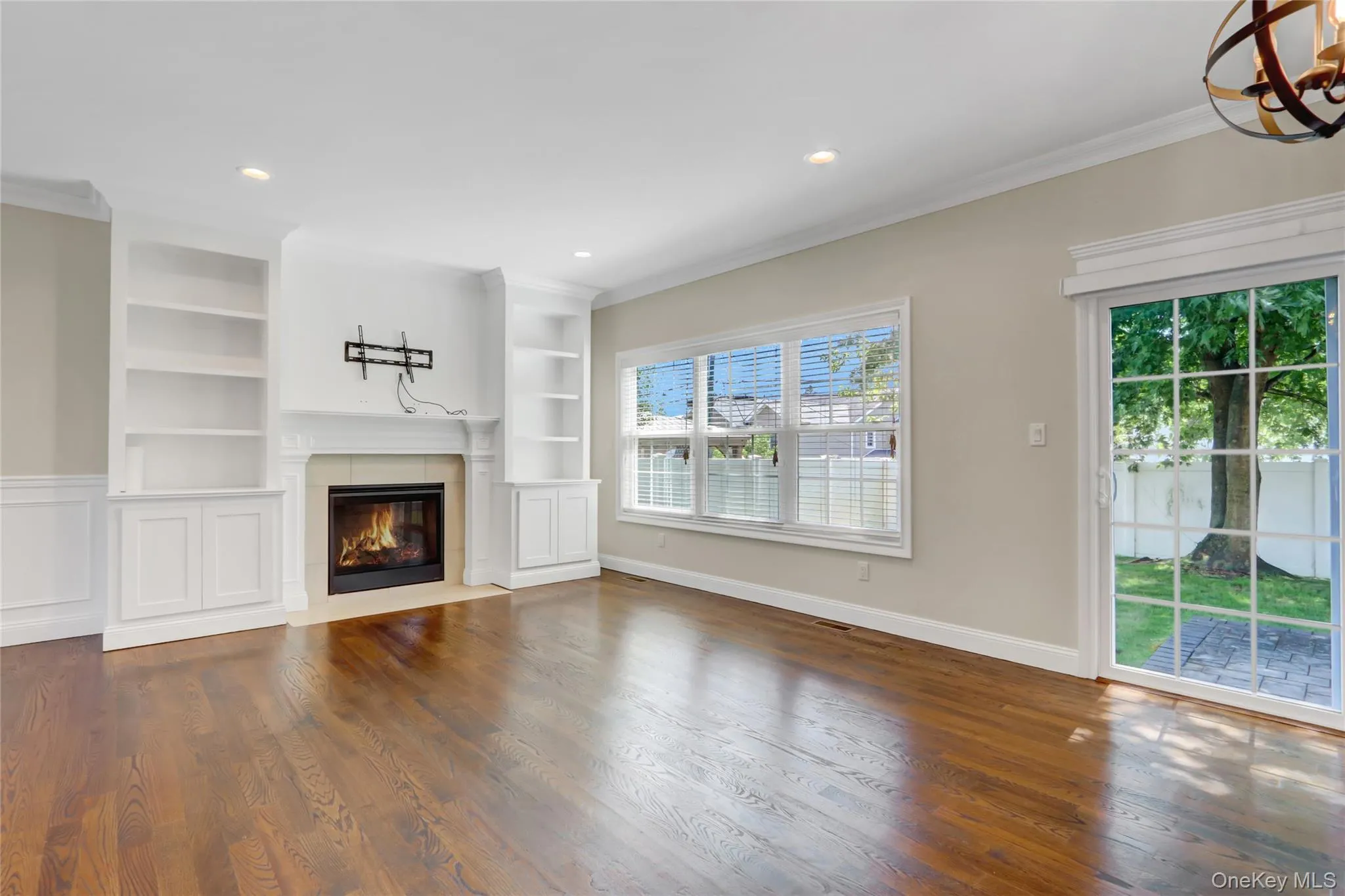 11 Lillian Lane, Oyster Bay, NY, 5 Bedrooms Bedrooms, 9 Rooms Rooms,4 BathroomsBathrooms,Residential Lease,For Rent,Lillian,0,1036860 11 Lillian Lane, Oyster Bay, NY, 5 Bedrooms Bedrooms, 9 Rooms Rooms,4 BathroomsBathrooms,Residential Lease,For Rent,Lillian,0,1036860