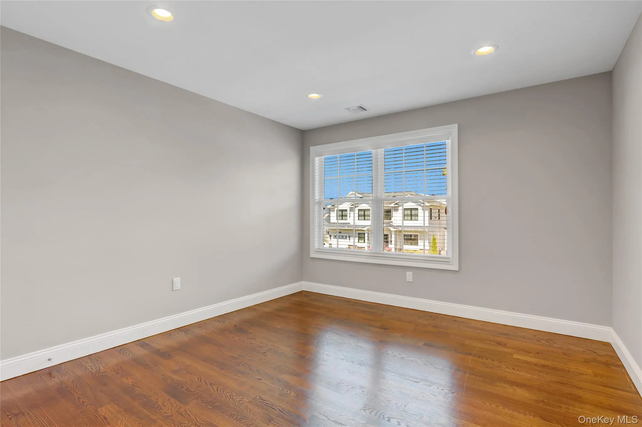 11 Lillian Lane, Oyster Bay, NY, 5 Bedrooms Bedrooms, 9 Rooms Rooms,4 BathroomsBathrooms,Residential Lease,For Rent,Lillian,0,1036860 11 Lillian Lane, Oyster Bay, NY, 5 Bedrooms Bedrooms, 9 Rooms Rooms,4 BathroomsBathrooms,Residential Lease,For Rent,Lillian,0,1036860