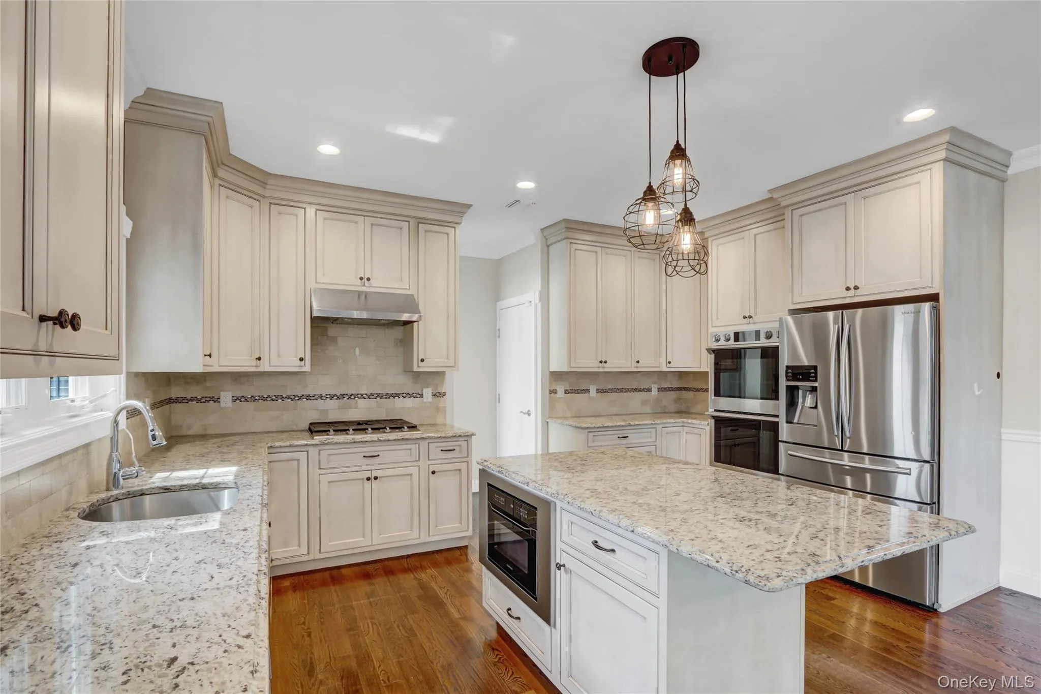 11 Lillian Lane, Oyster Bay, NY, 5 Bedrooms Bedrooms, 9 Rooms Rooms,4 BathroomsBathrooms,Residential Lease,For Rent,Lillian,0,1036860 11 Lillian Lane, Oyster Bay, NY, 5 Bedrooms Bedrooms, 9 Rooms Rooms,4 BathroomsBathrooms,Residential Lease,For Rent,Lillian,0,1036860
