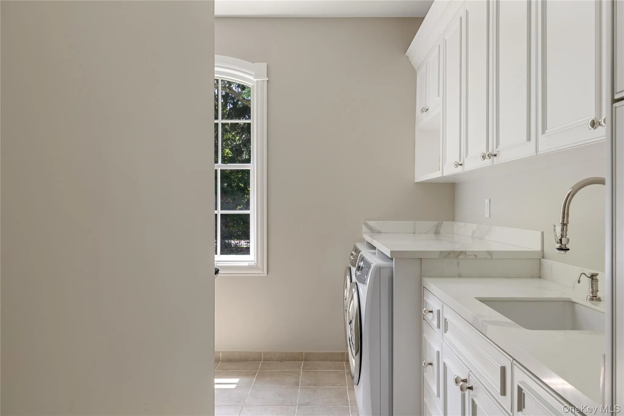 898 Chicken Valley Road, Oyster Bay, NY, 6 Bedrooms Bedrooms, 15 Rooms Rooms,4 BathroomsBathrooms,Residential,For Rent,Chicken Valley,0,1036864 898 Chicken Valley Road, Oyster Bay, NY, 6 Bedrooms Bedrooms, 15 Rooms Rooms,4 BathroomsBathrooms,Residential,For Rent,Chicken Valley,0,1036864