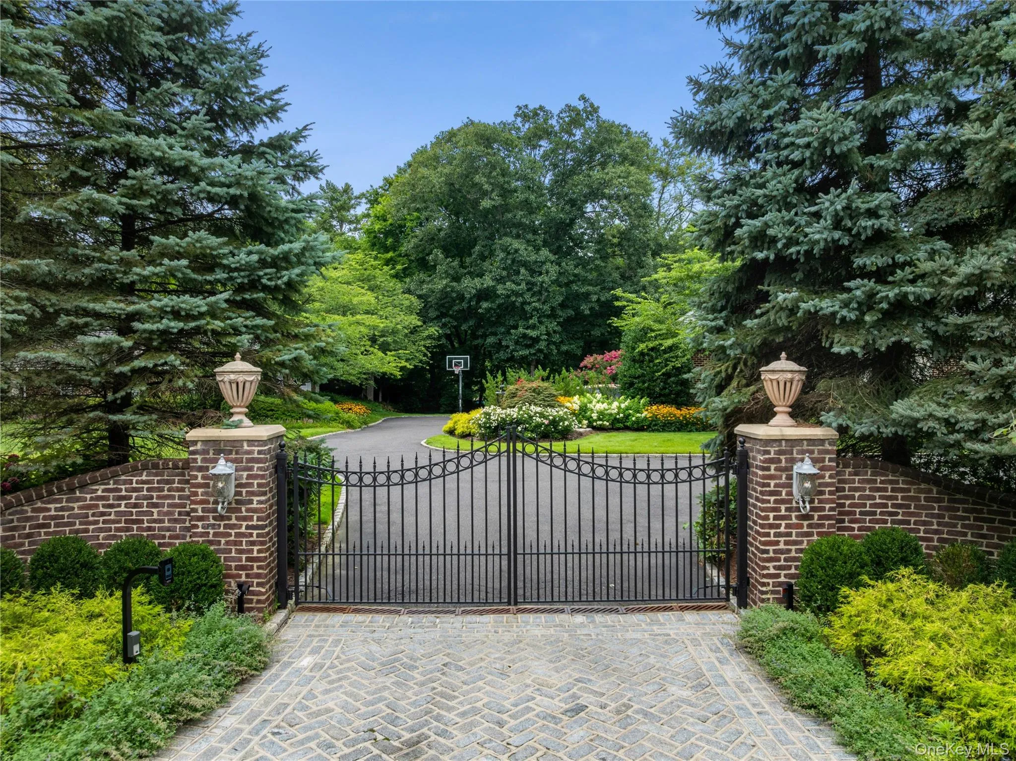 898 Chicken Valley Road, Oyster Bay, NY, 6 Bedrooms Bedrooms, 15 Rooms Rooms,4 BathroomsBathrooms,Residential,For Rent,Chicken Valley,0,1036864 898 Chicken Valley Road, Oyster Bay, NY, 6 Bedrooms Bedrooms, 15 Rooms Rooms,4 BathroomsBathrooms,Residential,For Rent,Chicken Valley,0,1036864