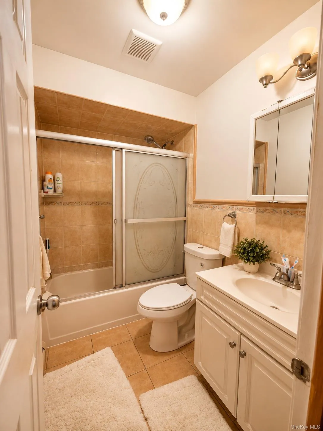14 Rock Drive, Clarkstown, NY, 5 Bedrooms Bedrooms, 8 Rooms Rooms,2 BathroomsBathrooms,Residential,For Rent,Rock,0,1036868 14 Rock Drive, Clarkstown, NY, 5 Bedrooms Bedrooms, 8 Rooms Rooms,2 BathroomsBathrooms,Residential,For Rent,Rock,0,1036868