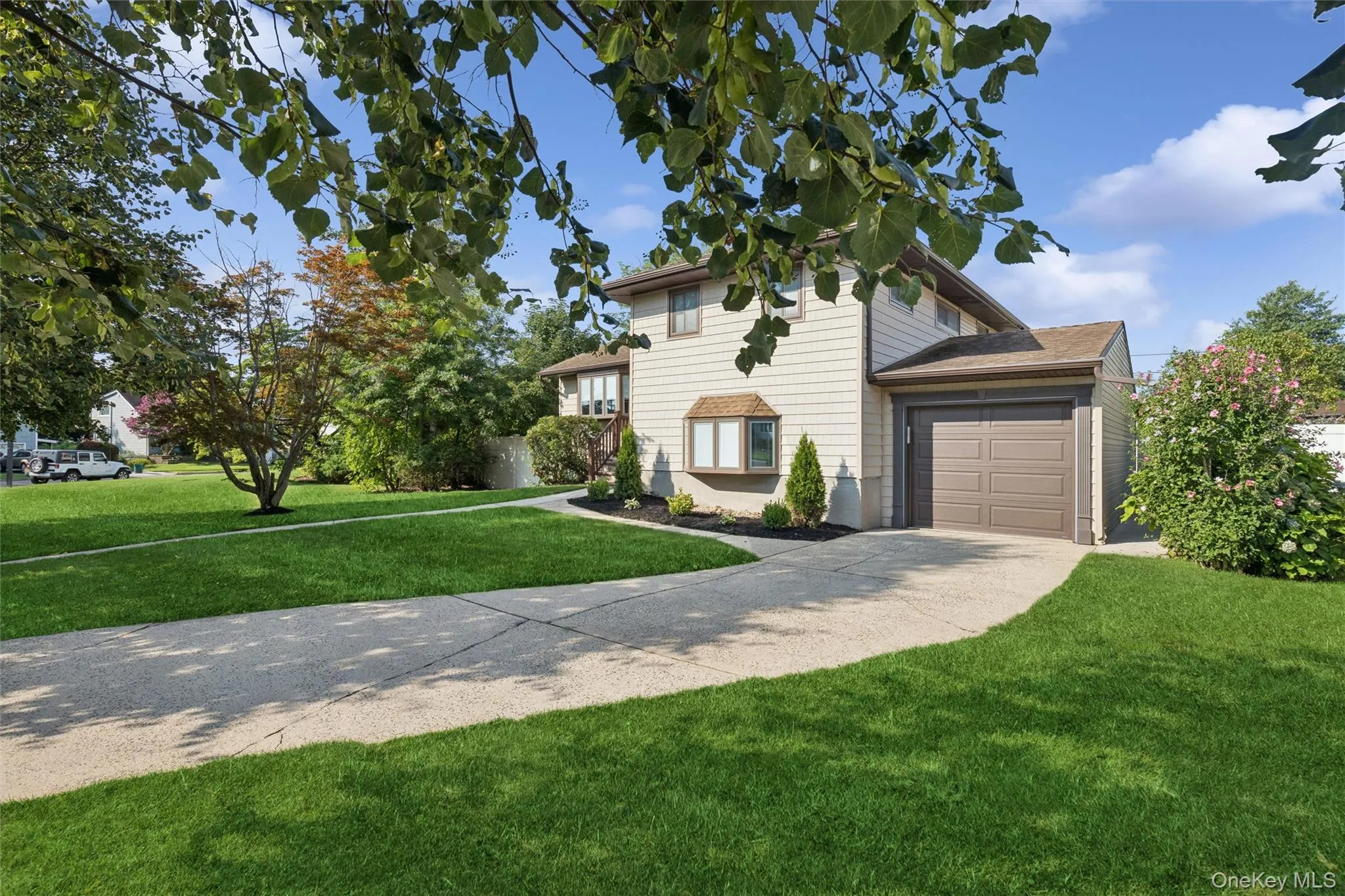 52 Narcissus Avenue, Oyster Bay, NY, 3 Bedrooms Bedrooms, 6 Rooms Rooms,2 BathroomsBathrooms,Residential,For Rent,Narcissus,0,1036871 52 Narcissus Avenue, Oyster Bay, NY, 3 Bedrooms Bedrooms, 6 Rooms Rooms,2 BathroomsBathrooms,Residential,For Rent,Narcissus,0,1036871