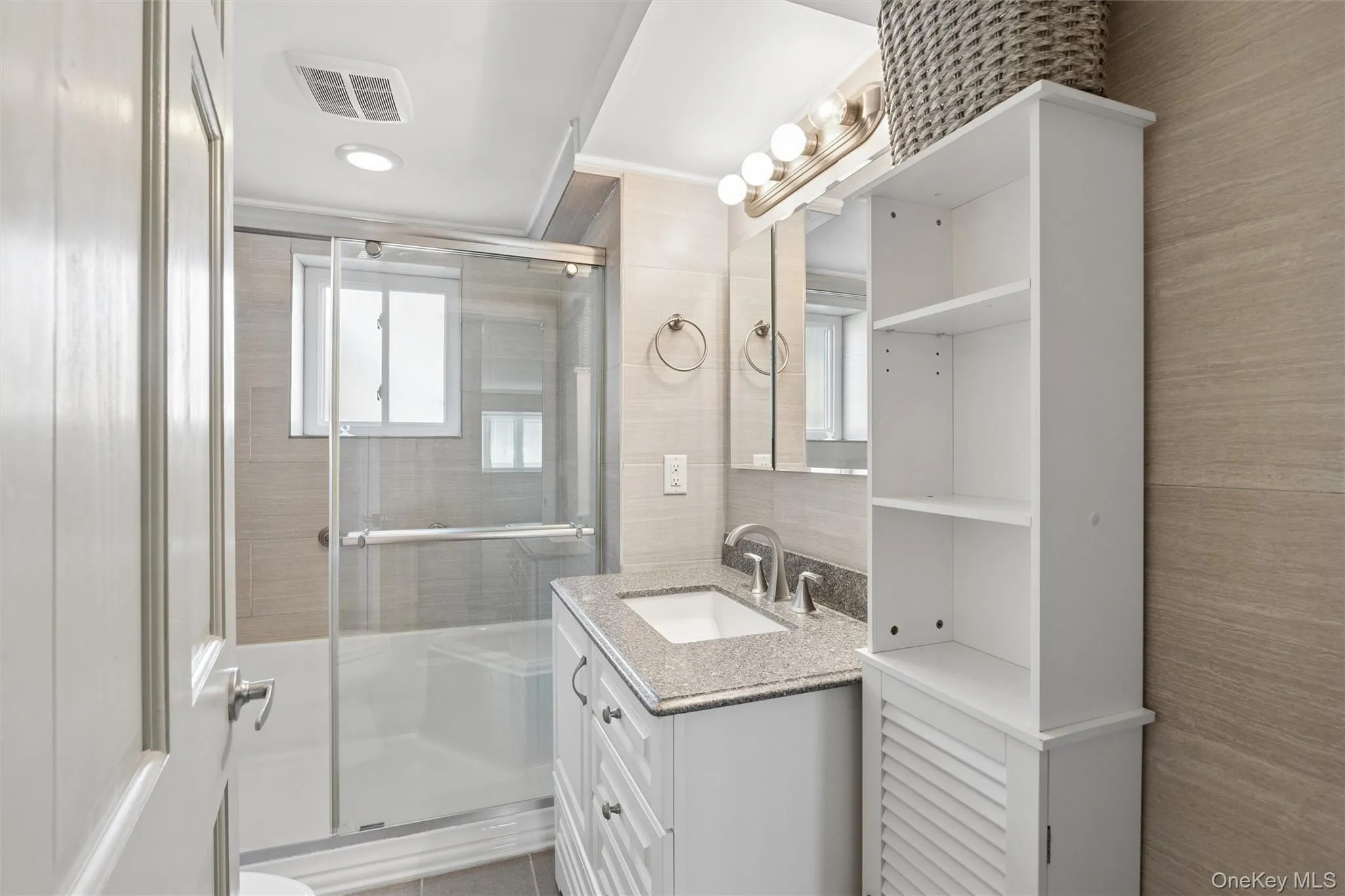 52 Narcissus Avenue, Oyster Bay, NY, 3 Bedrooms Bedrooms, 6 Rooms Rooms,2 BathroomsBathrooms,Residential,For Rent,Narcissus,0,1036871 52 Narcissus Avenue, Oyster Bay, NY, 3 Bedrooms Bedrooms, 6 Rooms Rooms,2 BathroomsBathrooms,Residential,For Rent,Narcissus,0,1036871