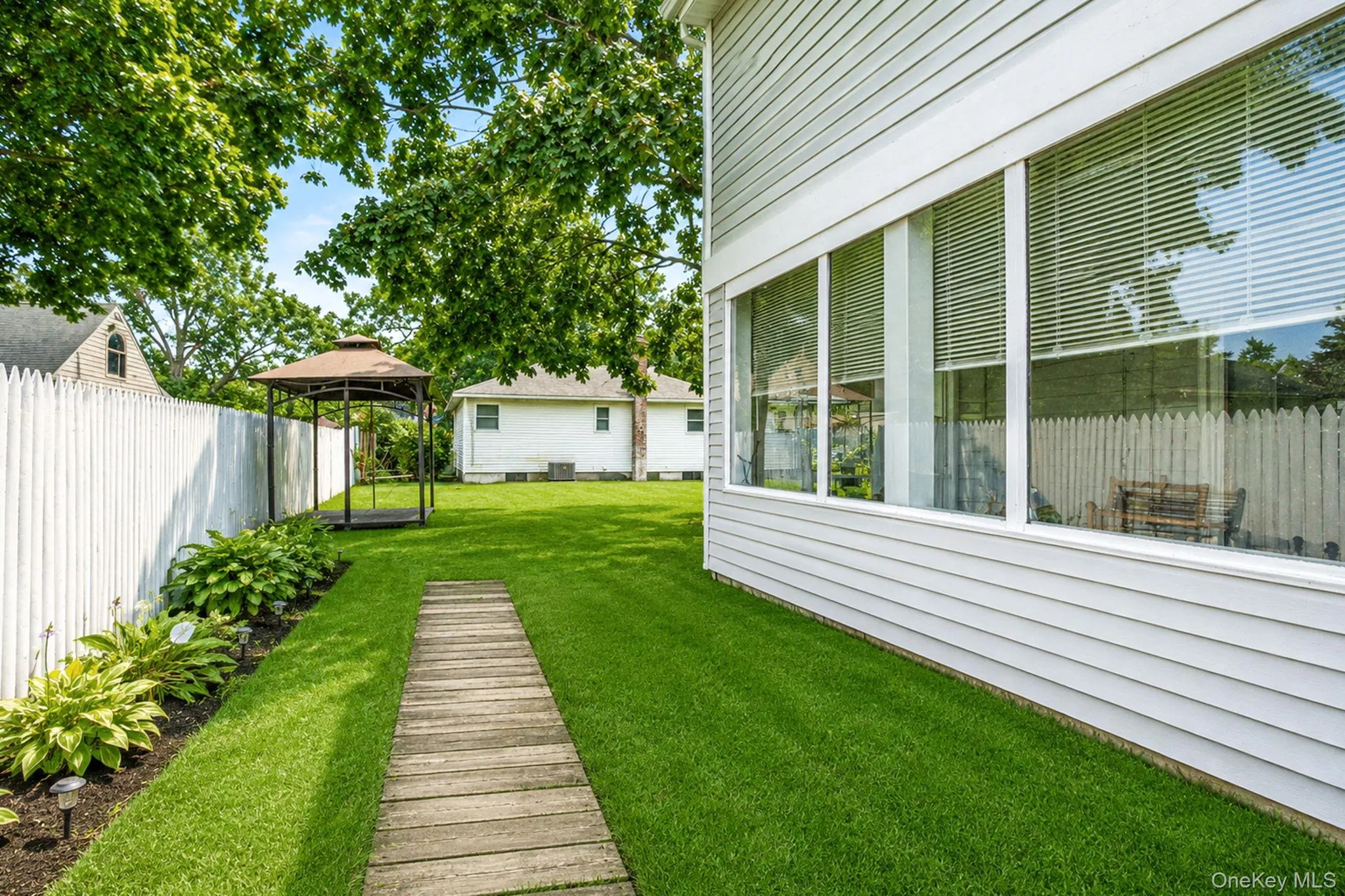 35 6th Street, Brookhaven, NY, 3 Bedrooms Bedrooms, 7 Rooms Rooms,1 BathroomBathrooms,Residential,For Rent,6th,0,1036873 35 6th Street, Brookhaven, NY, 3 Bedrooms Bedrooms, 7 Rooms Rooms,1 BathroomBathrooms,Residential,For Rent,6th,0,1036873