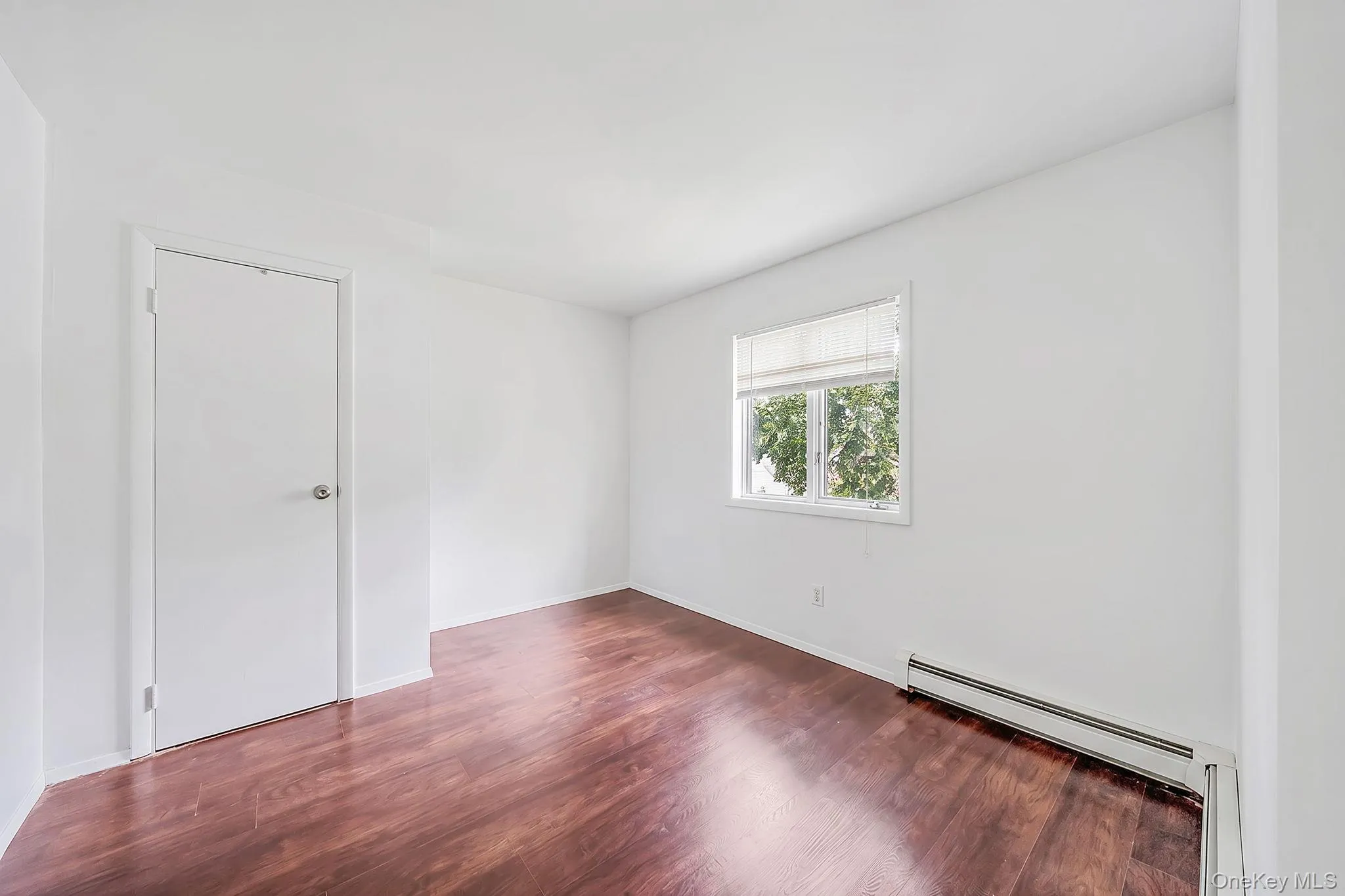35 6th Street, Brookhaven, NY, 3 Bedrooms Bedrooms, 7 Rooms Rooms,1 BathroomBathrooms,Residential,For Rent,6th,0,1036873 35 6th Street, Brookhaven, NY, 3 Bedrooms Bedrooms, 7 Rooms Rooms,1 BathroomBathrooms,Residential,For Rent,6th,0,1036873