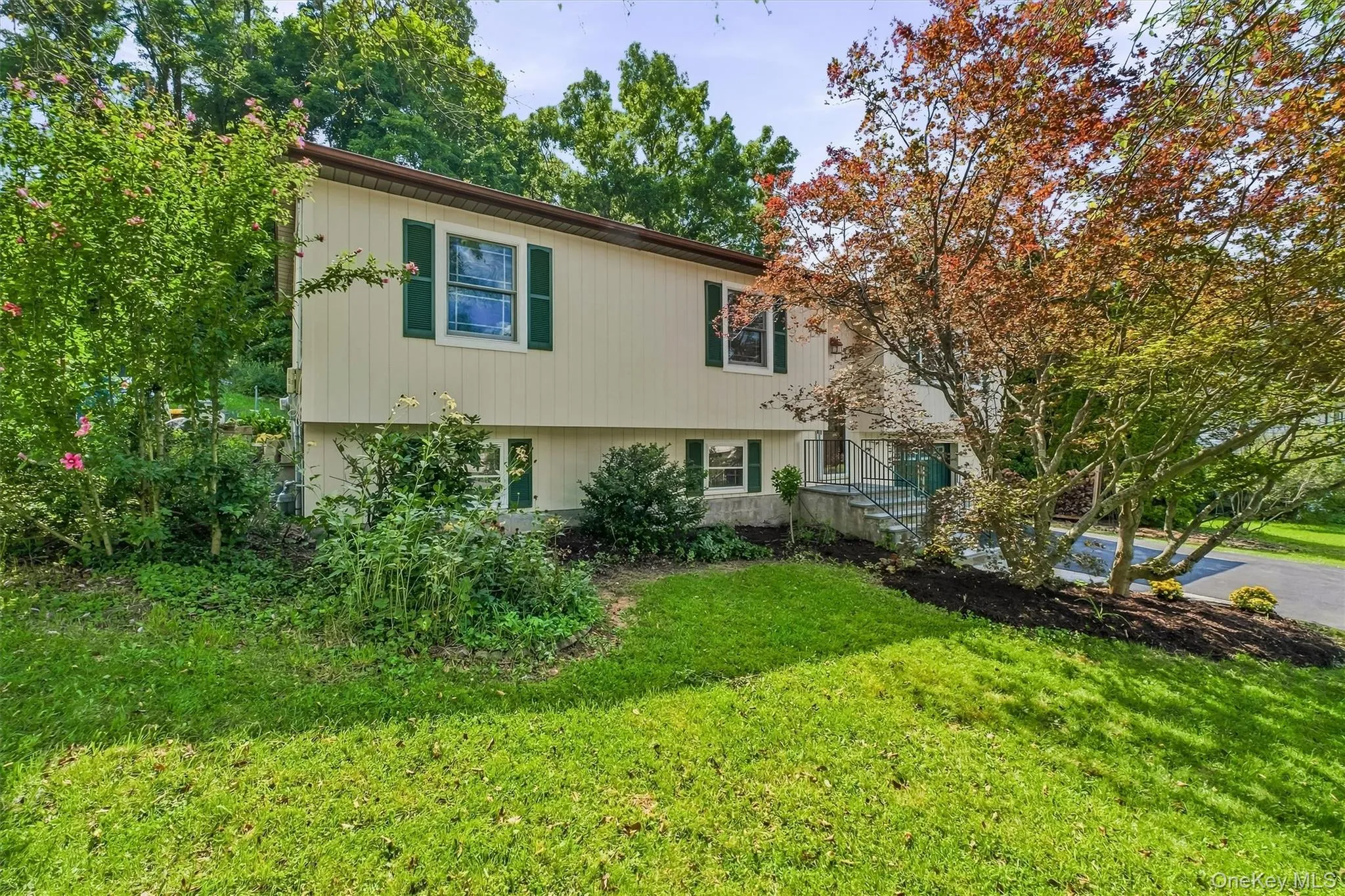 24 Bell Air Lane, Wappinger, NY, 4 Bedrooms Bedrooms, 7 Rooms Rooms,3 BathroomsBathrooms,Residential,For Rent,Bell Air,0,1036875 24 Bell Air Lane, Wappinger, NY, 4 Bedrooms Bedrooms, 7 Rooms Rooms,3 BathroomsBathrooms,Residential,For Rent,Bell Air,0,1036875