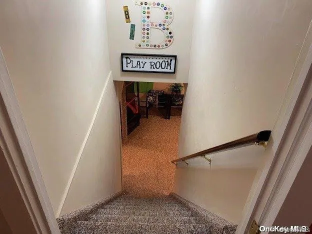Stairs with carpet floors Stairs with carpet floors