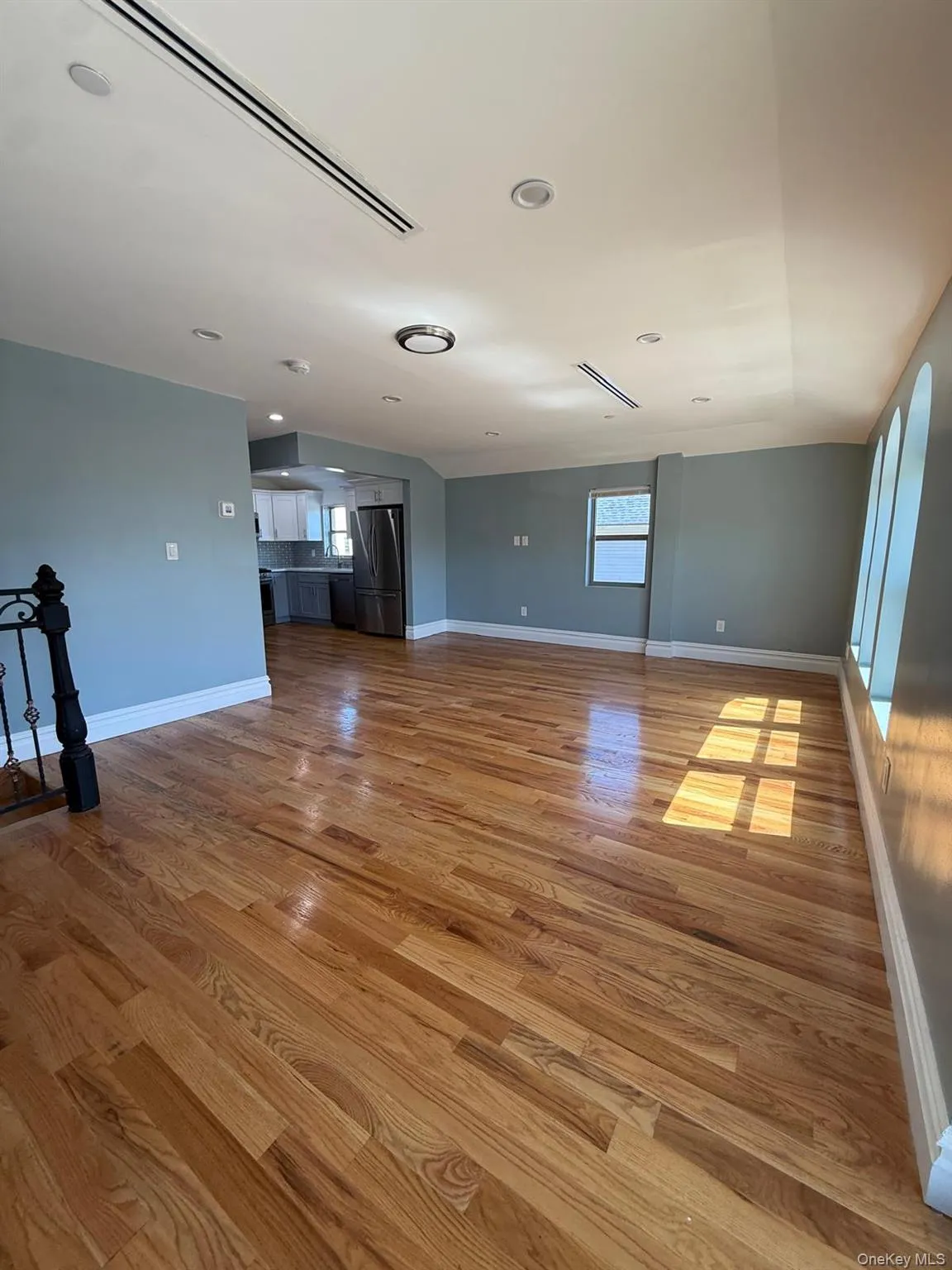 13421 158th Street, New York, NY, 3 Bedrooms Bedrooms, 4 Rooms Rooms,2 BathroomsBathrooms,Residential Lease,For Rent,158th,0,1036880 13421 158th Street, New York, NY, 3 Bedrooms Bedrooms, 4 Rooms Rooms,2 BathroomsBathrooms,Residential Lease,For Rent,158th,0,1036880