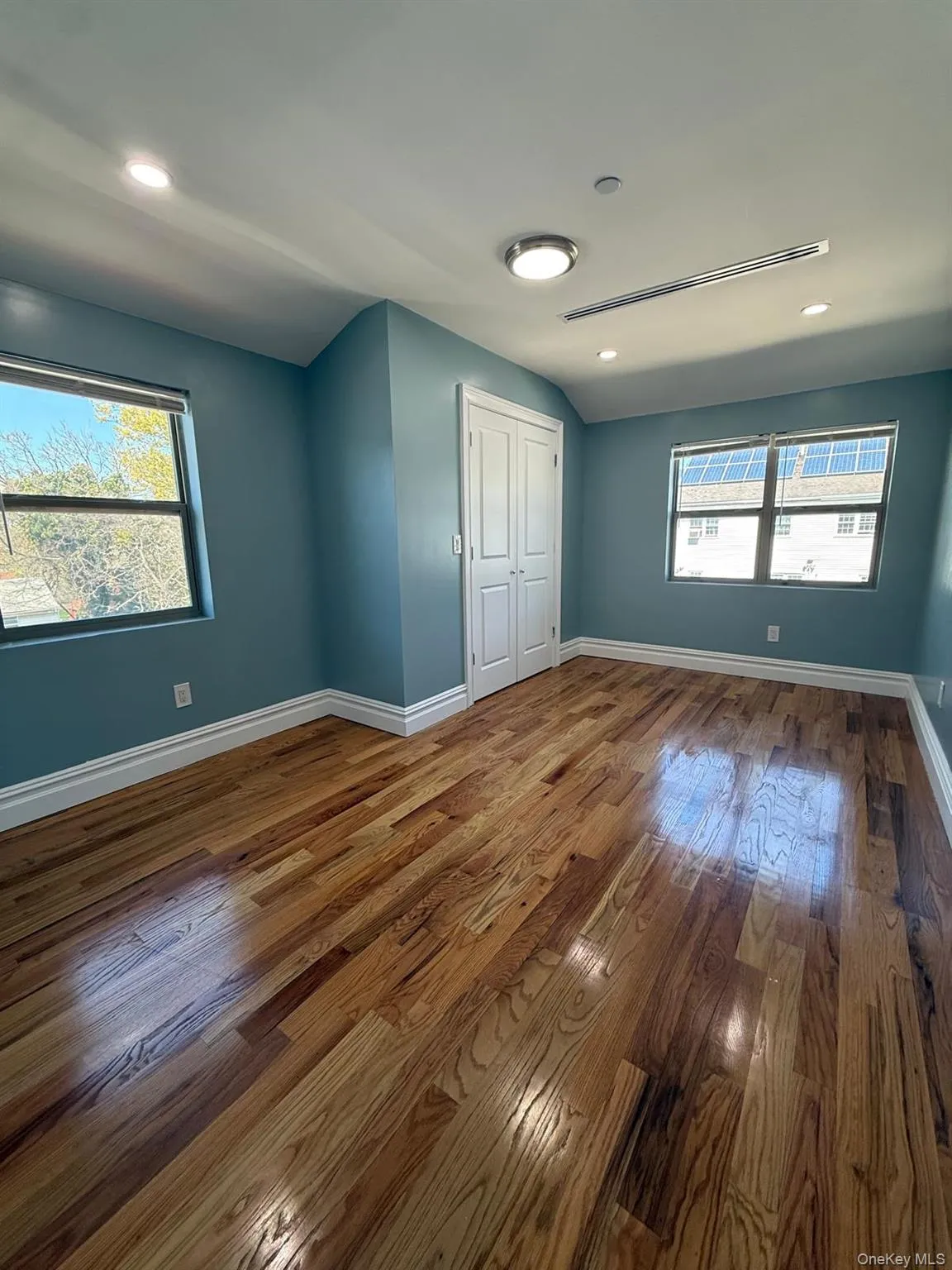 13421 158th Street, New York, NY, 3 Bedrooms Bedrooms, 4 Rooms Rooms,2 BathroomsBathrooms,Residential Lease,For Rent,158th,0,1036880 13421 158th Street, New York, NY, 3 Bedrooms Bedrooms, 4 Rooms Rooms,2 BathroomsBathrooms,Residential Lease,For Rent,158th,0,1036880