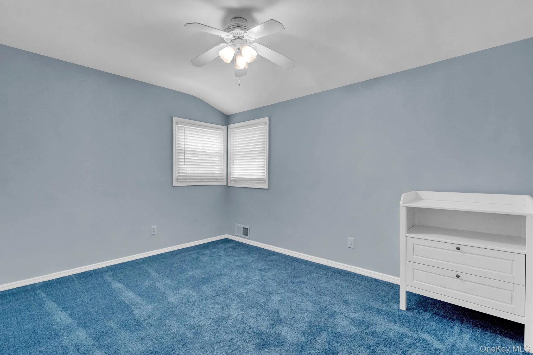 727 Peter Paul Drive, Islip, NY, 4 Bedrooms Bedrooms, 10 Rooms Rooms,2 BathroomsBathrooms,Residential,For Rent,Peter Paul,0,1036883 727 Peter Paul Drive, Islip, NY, 4 Bedrooms Bedrooms, 10 Rooms Rooms,2 BathroomsBathrooms,Residential,For Rent,Peter Paul,0,1036883