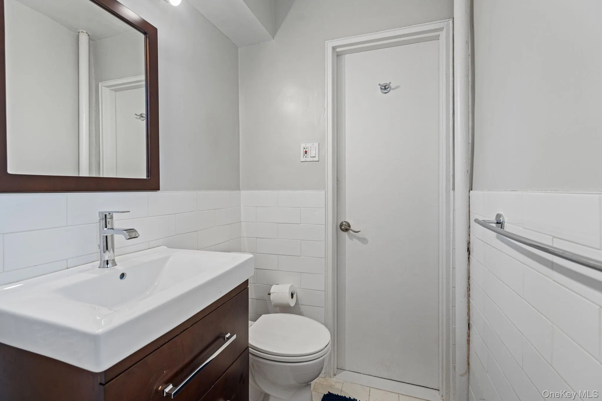 67-30 Dartmouth Street, New York, NY, 1 Bedroom Bedrooms, 5 Rooms Rooms,1 BathroomBathrooms,Residential,For Rent,Dartmouth,0,1036888 67-30 Dartmouth Street, New York, NY, 1 Bedroom Bedrooms, 5 Rooms Rooms,1 BathroomBathrooms,Residential,For Rent,Dartmouth,0,1036888