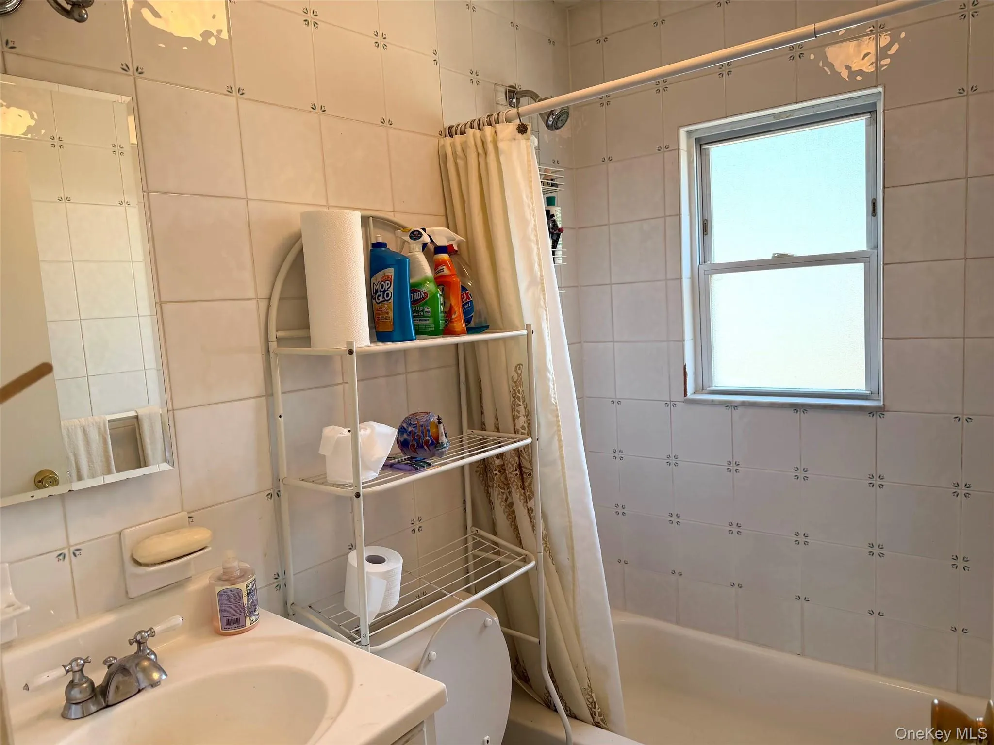 59-41 161st Street, New York, NY, 4 Bedrooms Bedrooms, 12 Rooms Rooms,2 BathroomsBathrooms,Residential,For Rent,161st,0,1036892 59-41 161st Street, New York, NY, 4 Bedrooms Bedrooms, 12 Rooms Rooms,2 BathroomsBathrooms,Residential,For Rent,161st,0,1036892