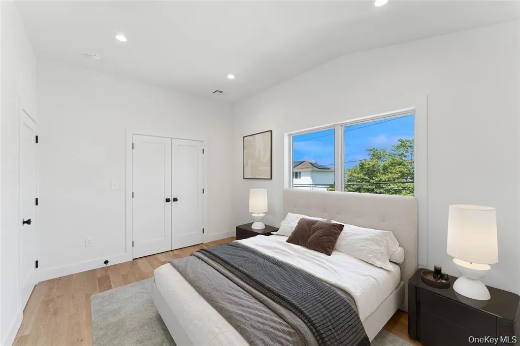 141 Flamingo Street, Hempstead, NY, 5 Bedrooms Bedrooms, 10 Rooms Rooms,4 BathroomsBathrooms,Residential,For Rent,Flamingo,0,1036897 141 Flamingo Street, Hempstead, NY, 5 Bedrooms Bedrooms, 10 Rooms Rooms,4 BathroomsBathrooms,Residential,For Rent,Flamingo,0,1036897