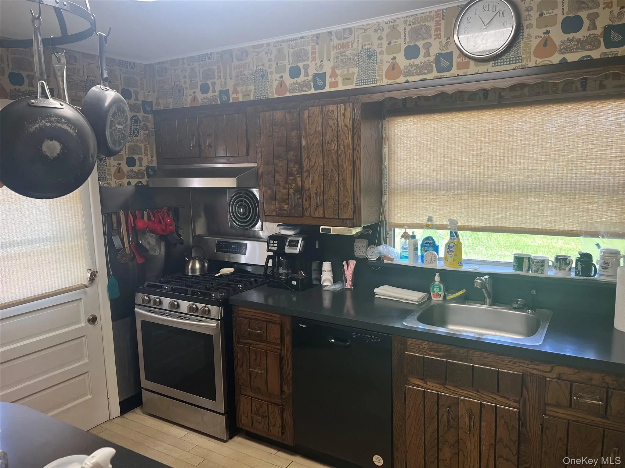 4139 248th Street, New York, NY, 5 Bedrooms Bedrooms, 8 Rooms Rooms,2 BathroomsBathrooms,Residential,For Rent,248th,0,1036899 4139 248th Street, New York, NY, 5 Bedrooms Bedrooms, 8 Rooms Rooms,2 BathroomsBathrooms,Residential,For Rent,248th,0,1036899