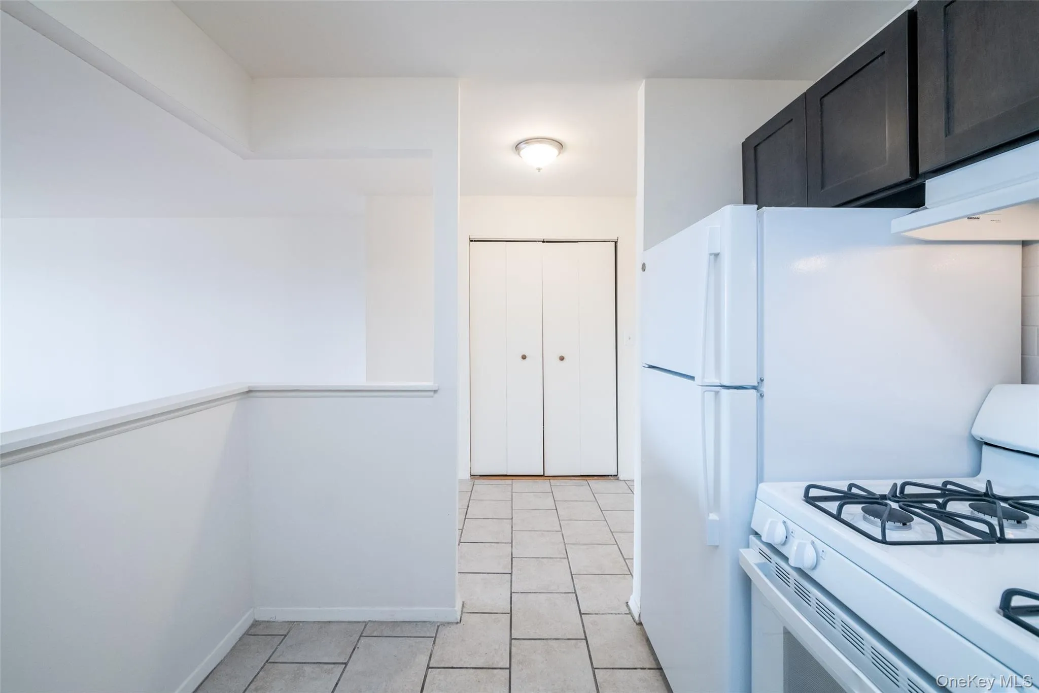 125 Lake Street, White Plains, NY, 1 Bedroom Bedrooms, 3 Rooms Rooms,1 BathroomBathrooms,Residential Lease,For Rent,Lake,0,1036904 125 Lake Street, White Plains, NY, 1 Bedroom Bedrooms, 3 Rooms Rooms,1 BathroomBathrooms,Residential Lease,For Rent,Lake,0,1036904