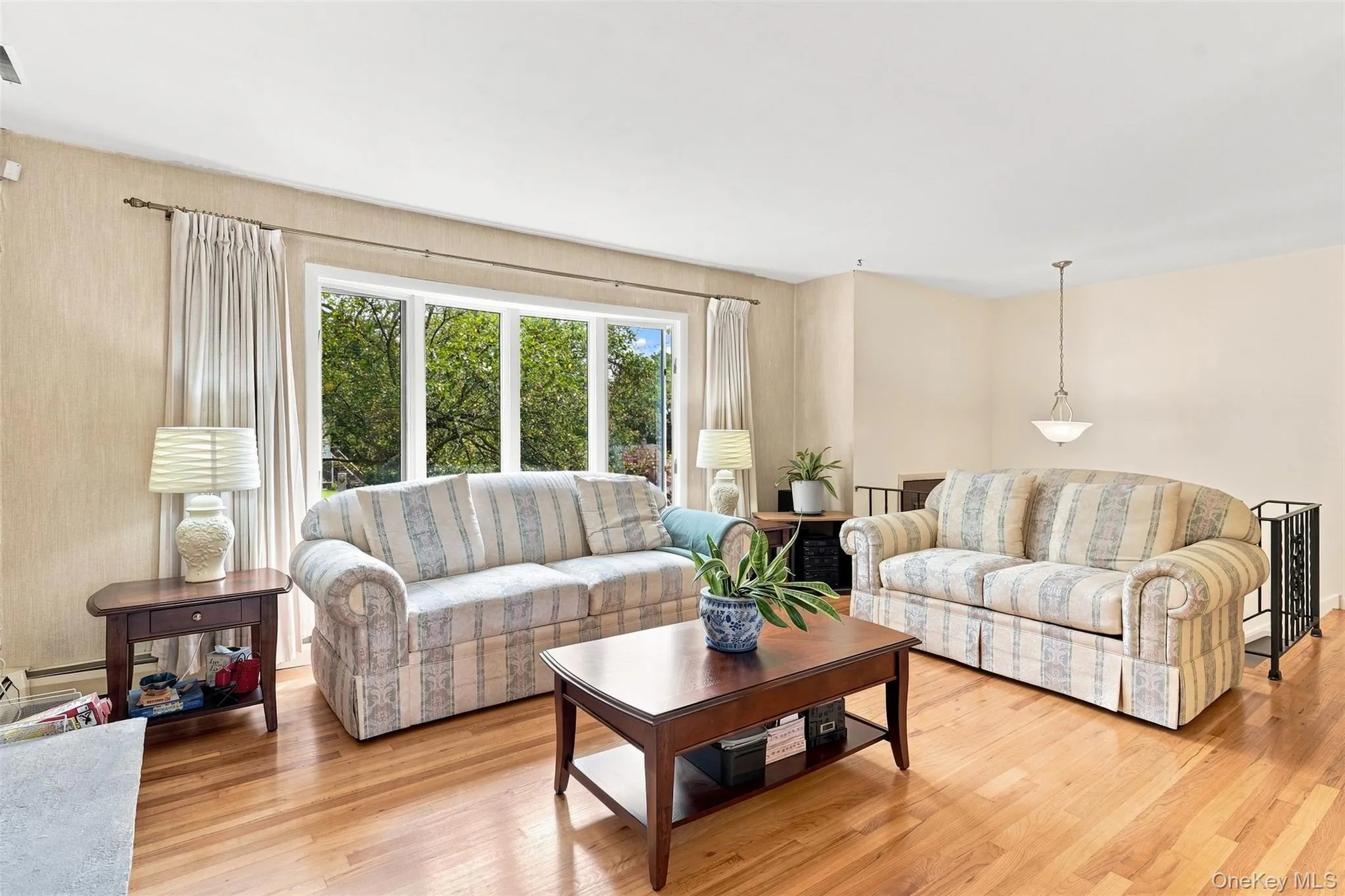 16 Cromwell Drive, La Grange, NY, 4 Bedrooms Bedrooms, 7 Rooms Rooms,1 BathroomBathrooms,Residential,For Rent,Cromwell,0,1036909 16 Cromwell Drive, La Grange, NY, 4 Bedrooms Bedrooms, 7 Rooms Rooms,1 BathroomBathrooms,Residential,For Rent,Cromwell,0,1036909