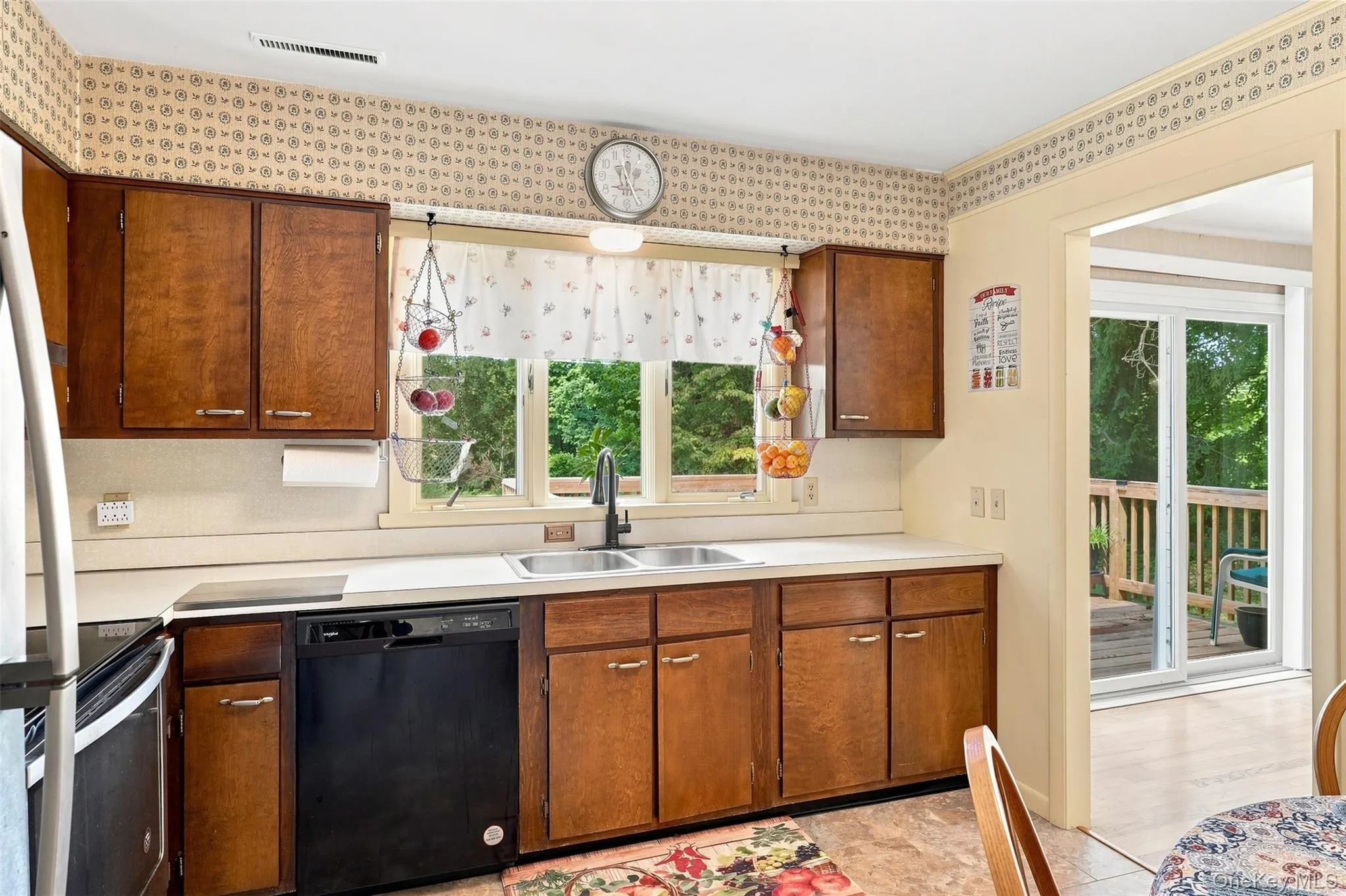 16 Cromwell Drive, La Grange, NY, 4 Bedrooms Bedrooms, 7 Rooms Rooms,1 BathroomBathrooms,Residential,For Rent,Cromwell,0,1036909 16 Cromwell Drive, La Grange, NY, 4 Bedrooms Bedrooms, 7 Rooms Rooms,1 BathroomBathrooms,Residential,For Rent,Cromwell,0,1036909