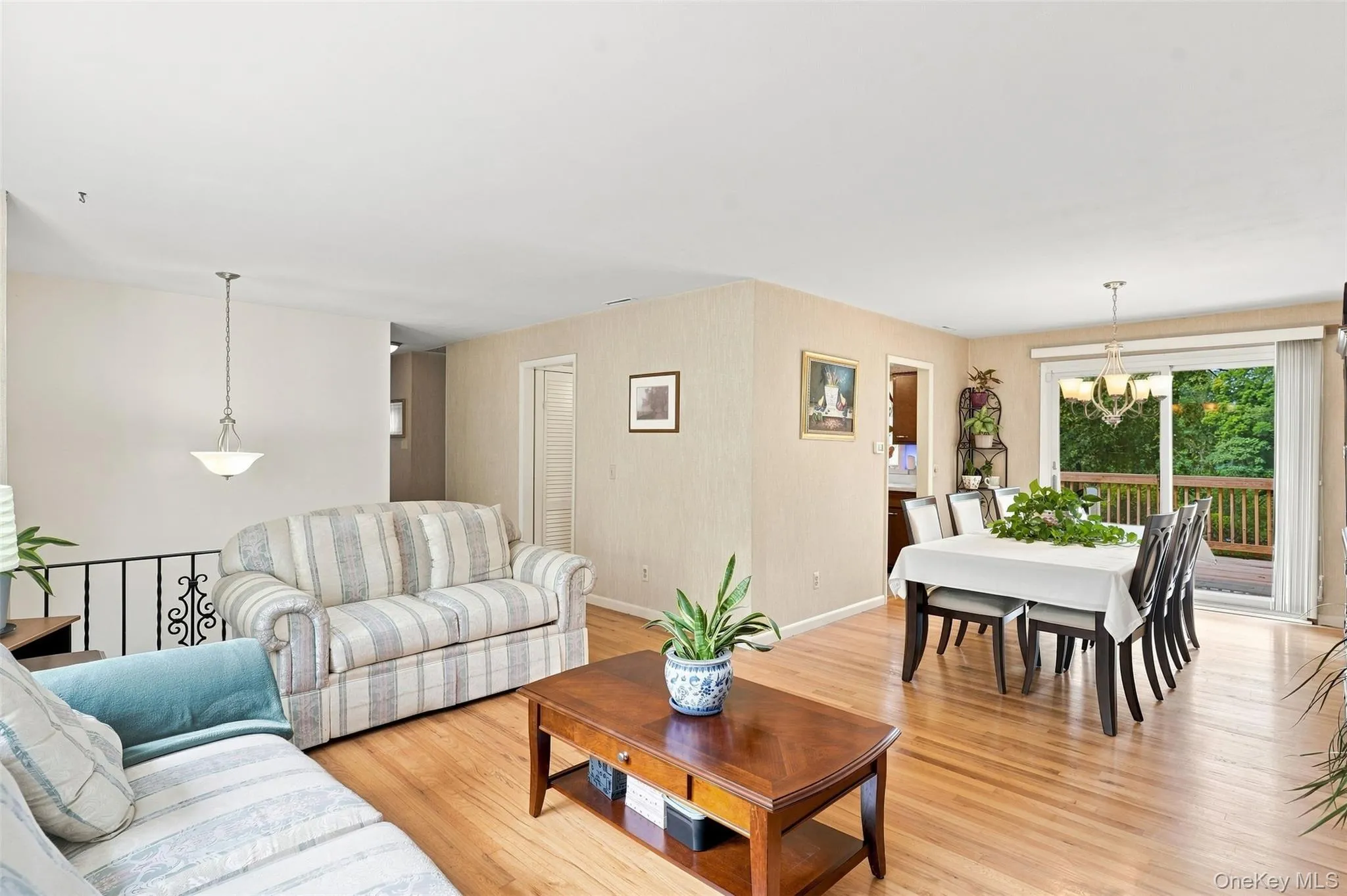 16 Cromwell Drive, La Grange, NY, 4 Bedrooms Bedrooms, 7 Rooms Rooms,1 BathroomBathrooms,Residential,For Rent,Cromwell,0,1036909 16 Cromwell Drive, La Grange, NY, 4 Bedrooms Bedrooms, 7 Rooms Rooms,1 BathroomBathrooms,Residential,For Rent,Cromwell,0,1036909