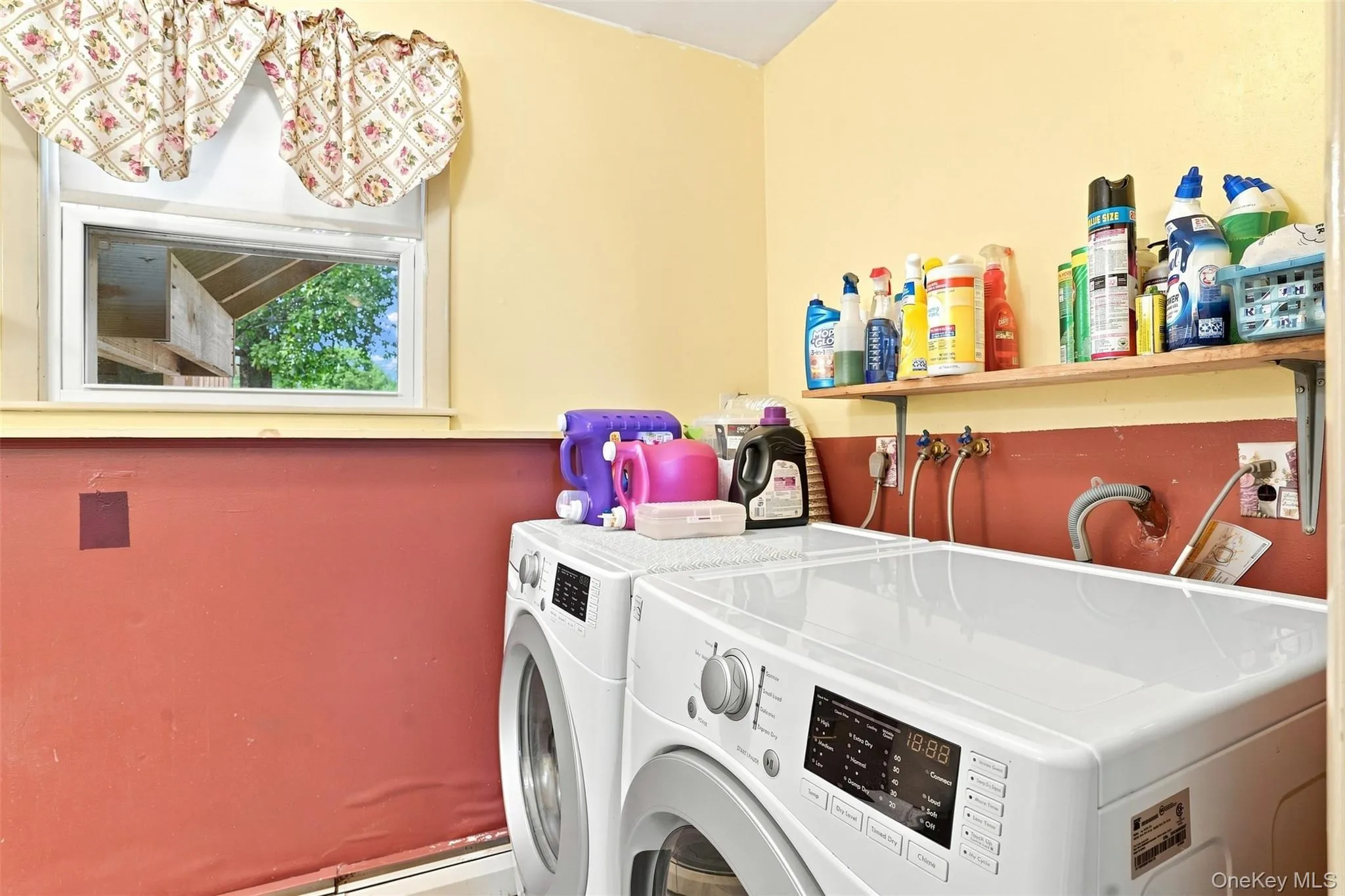 16 Cromwell Drive, La Grange, NY, 4 Bedrooms Bedrooms, 7 Rooms Rooms,1 BathroomBathrooms,Residential,For Rent,Cromwell,0,1036909 16 Cromwell Drive, La Grange, NY, 4 Bedrooms Bedrooms, 7 Rooms Rooms,1 BathroomBathrooms,Residential,For Rent,Cromwell,0,1036909