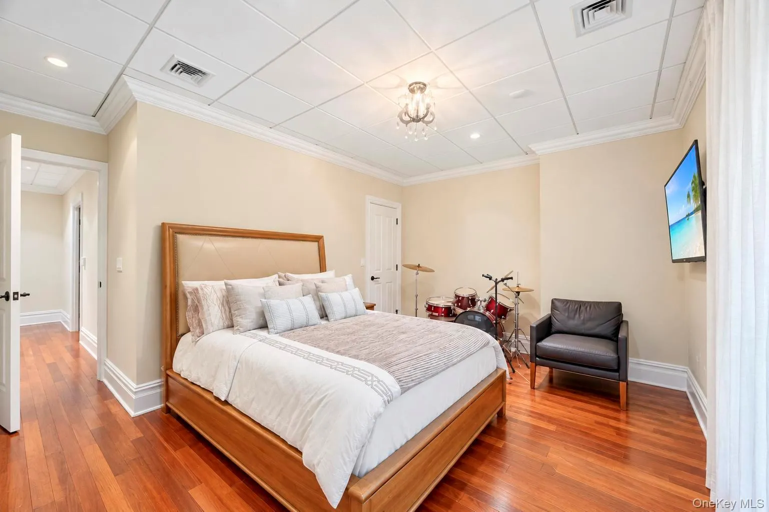 1940 Midlane, Oyster Bay, NY, 6 Bedrooms Bedrooms, 12 Rooms Rooms,6 BathroomsBathrooms,Residential,For Rent,Midlane,0,1036910 1940 Midlane, Oyster Bay, NY, 6 Bedrooms Bedrooms, 12 Rooms Rooms,6 BathroomsBathrooms,Residential,For Rent,Midlane,0,1036910