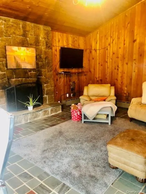 25 Columbia Avenue, Southampton, NY, 3 Bedrooms Bedrooms, 7 Rooms Rooms,2 BathroomsBathrooms,Residential Lease,For Rent,Columbia,0,1036911 25 Columbia Avenue, Southampton, NY, 3 Bedrooms Bedrooms, 7 Rooms Rooms,2 BathroomsBathrooms,Residential Lease,For Rent,Columbia,0,1036911