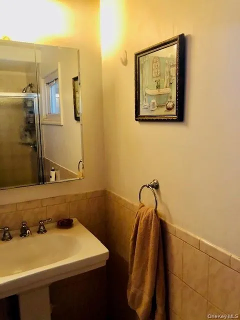 25 Columbia Avenue, Southampton, NY, 3 Bedrooms Bedrooms, 7 Rooms Rooms,2 BathroomsBathrooms,Residential Lease,For Rent,Columbia,0,1036911 25 Columbia Avenue, Southampton, NY, 3 Bedrooms Bedrooms, 7 Rooms Rooms,2 BathroomsBathrooms,Residential Lease,For Rent,Columbia,0,1036911