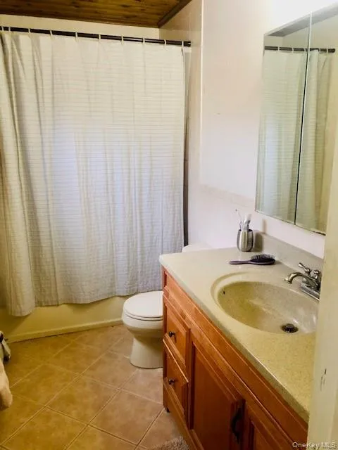 25 Columbia Avenue, Southampton, NY, 3 Bedrooms Bedrooms, 7 Rooms Rooms,2 BathroomsBathrooms,Residential Lease,For Rent,Columbia,0,1036911 25 Columbia Avenue, Southampton, NY, 3 Bedrooms Bedrooms, 7 Rooms Rooms,2 BathroomsBathrooms,Residential Lease,For Rent,Columbia,0,1036911