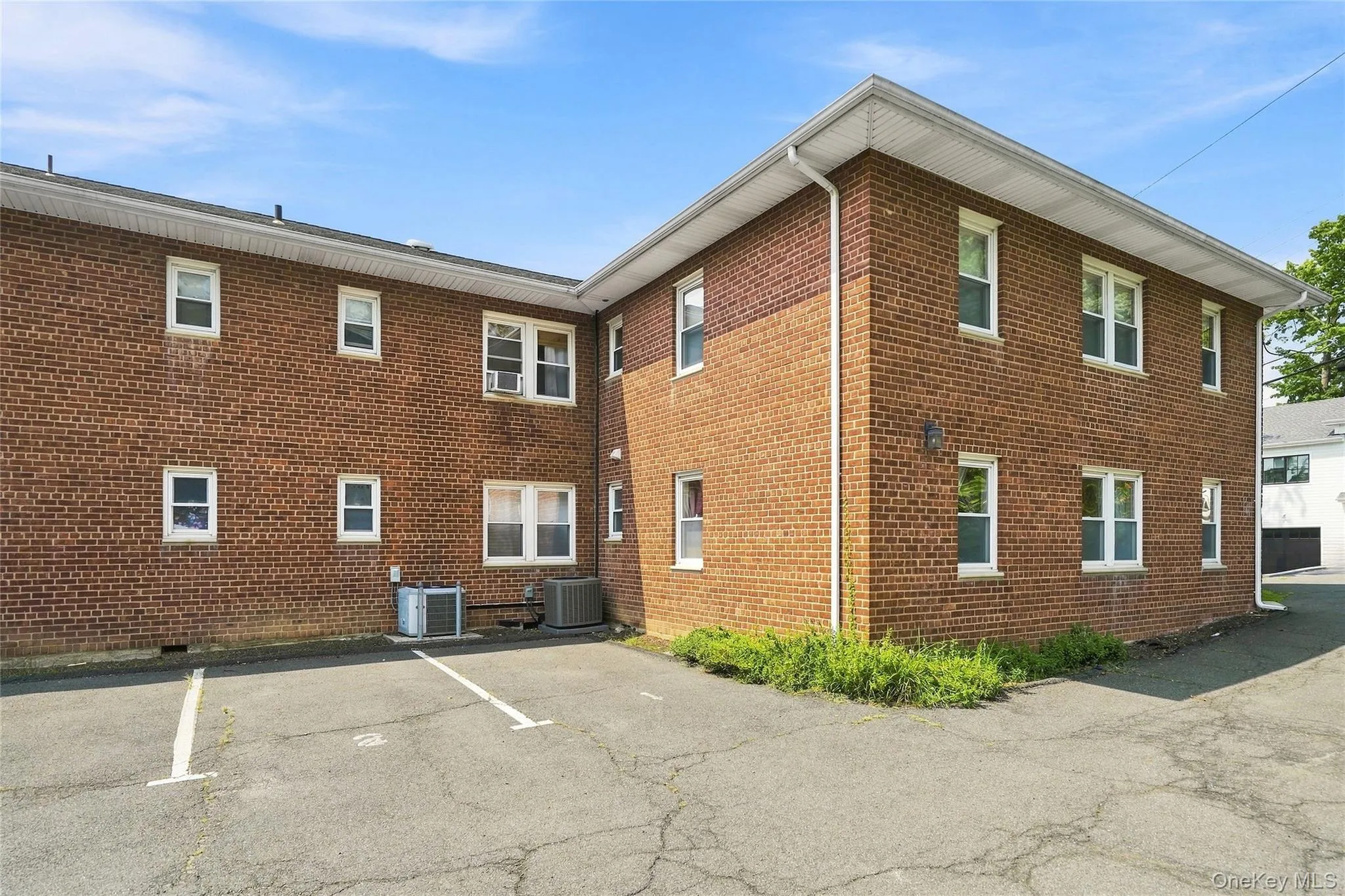 Exterior assigned parking space Exterior assigned parking space