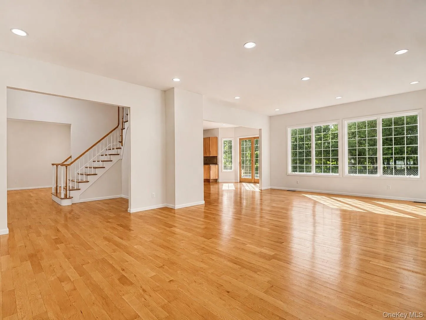 61 Shore Road, Brookhaven, NY, 4 Bedrooms Bedrooms, 11 Rooms Rooms,2 BathroomsBathrooms,Residential,For Rent,Shore,0,1036915 61 Shore Road, Brookhaven, NY, 4 Bedrooms Bedrooms, 11 Rooms Rooms,2 BathroomsBathrooms,Residential,For Rent,Shore,0,1036915