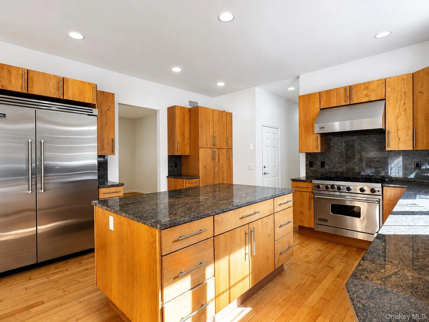 61 Shore Road, Brookhaven, NY, 4 Bedrooms Bedrooms, 11 Rooms Rooms,2 BathroomsBathrooms,Residential,For Rent,Shore,0,1036915 61 Shore Road, Brookhaven, NY, 4 Bedrooms Bedrooms, 11 Rooms Rooms,2 BathroomsBathrooms,Residential,For Rent,Shore,0,1036915