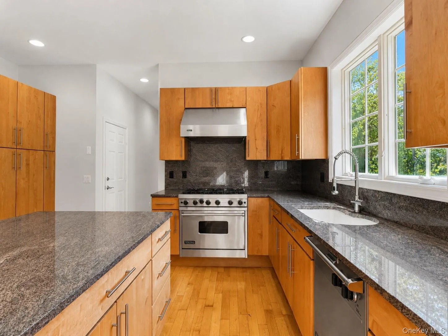 61 Shore Road, Brookhaven, NY, 4 Bedrooms Bedrooms, 11 Rooms Rooms,2 BathroomsBathrooms,Residential,For Rent,Shore,0,1036915 61 Shore Road, Brookhaven, NY, 4 Bedrooms Bedrooms, 11 Rooms Rooms,2 BathroomsBathrooms,Residential,For Rent,Shore,0,1036915