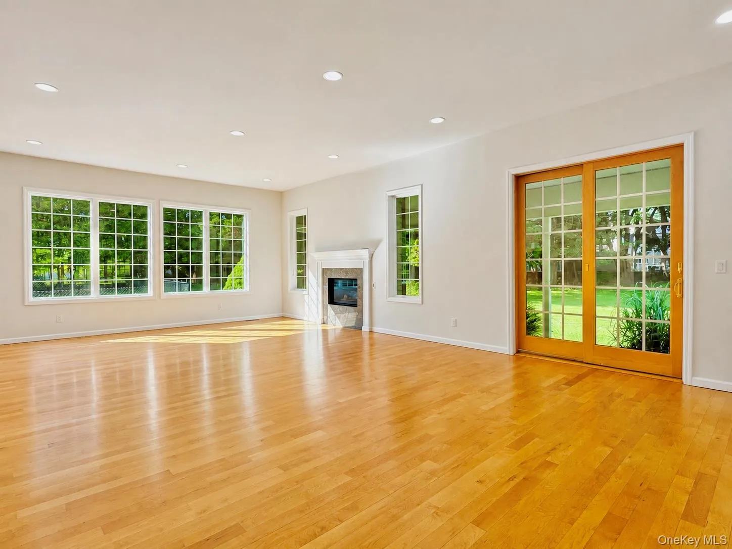 61 Shore Road, Brookhaven, NY, 4 Bedrooms Bedrooms, 11 Rooms Rooms,2 BathroomsBathrooms,Residential,For Rent,Shore,0,1036915 61 Shore Road, Brookhaven, NY, 4 Bedrooms Bedrooms, 11 Rooms Rooms,2 BathroomsBathrooms,Residential,For Rent,Shore,0,1036915