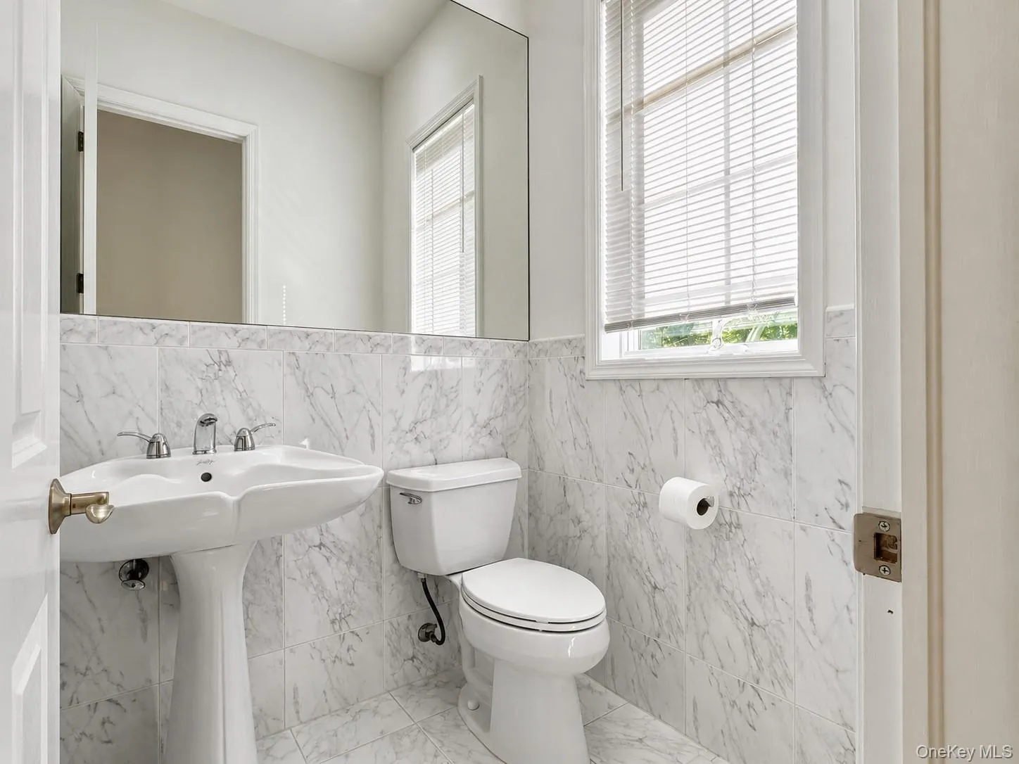 61 Shore Road, Brookhaven, NY, 4 Bedrooms Bedrooms, 11 Rooms Rooms,2 BathroomsBathrooms,Residential,For Rent,Shore,0,1036915 61 Shore Road, Brookhaven, NY, 4 Bedrooms Bedrooms, 11 Rooms Rooms,2 BathroomsBathrooms,Residential,For Rent,Shore,0,1036915