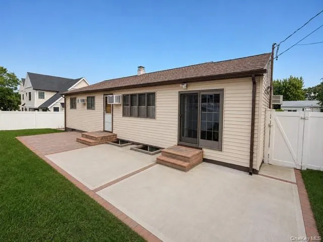 10 Peter Lane, Oyster Bay, NY, 3 Bedrooms Bedrooms, 9 Rooms Rooms,3 BathroomsBathrooms,Residential,For Rent,Peter,0,1036917 10 Peter Lane, Oyster Bay, NY, 3 Bedrooms Bedrooms, 9 Rooms Rooms,3 BathroomsBathrooms,Residential,For Rent,Peter,0,1036917
