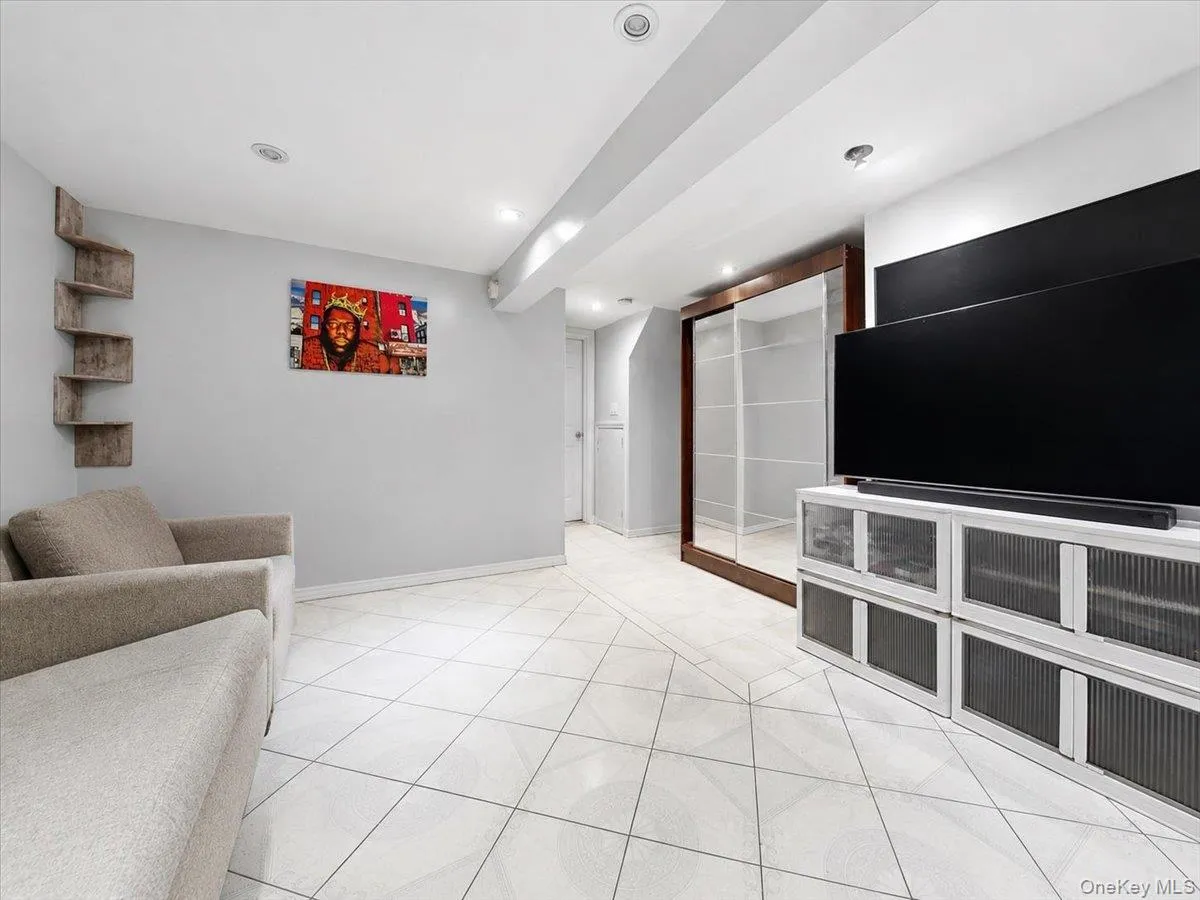 320 59th Street, New York, NY, 3 Bedrooms Bedrooms, 5 Rooms Rooms,2 BathroomsBathrooms,Residential,For Rent,59th,0,1036918 320 59th Street, New York, NY, 3 Bedrooms Bedrooms, 5 Rooms Rooms,2 BathroomsBathrooms,Residential,For Rent,59th,0,1036918
