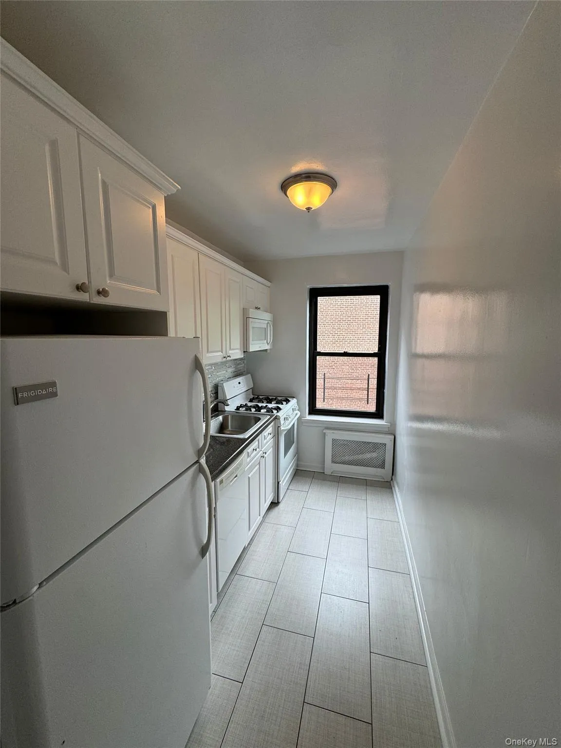 65 Old Mamaroneck Road, White Plains, NY, 1 Bedroom Bedrooms, 3 Rooms Rooms,1 BathroomBathrooms,Residential Lease,For Rent,Old Mamaroneck,0,1036920 65 Old Mamaroneck Road, White Plains, NY, 1 Bedroom Bedrooms, 3 Rooms Rooms,1 BathroomBathrooms,Residential Lease,For Rent,Old Mamaroneck,0,1036920