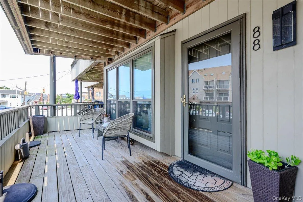 Bright personal oceanview outdoor space Bright personal oceanview outdoor space