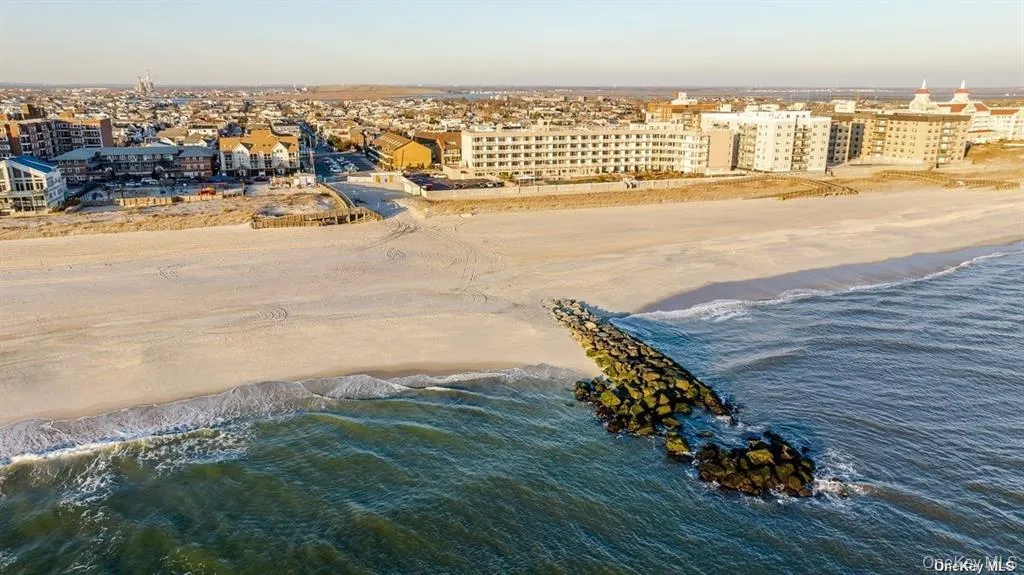 88 Pacific Boulevard, Long Beach, NY, 2 Bedrooms Bedrooms, 5 Rooms Rooms,1 BathroomBathrooms,Residential,For Rent,Pacific,0,1036922 88 Pacific Boulevard, Long Beach, NY, 2 Bedrooms Bedrooms, 5 Rooms Rooms,1 BathroomBathrooms,Residential,For Rent,Pacific,0,1036922