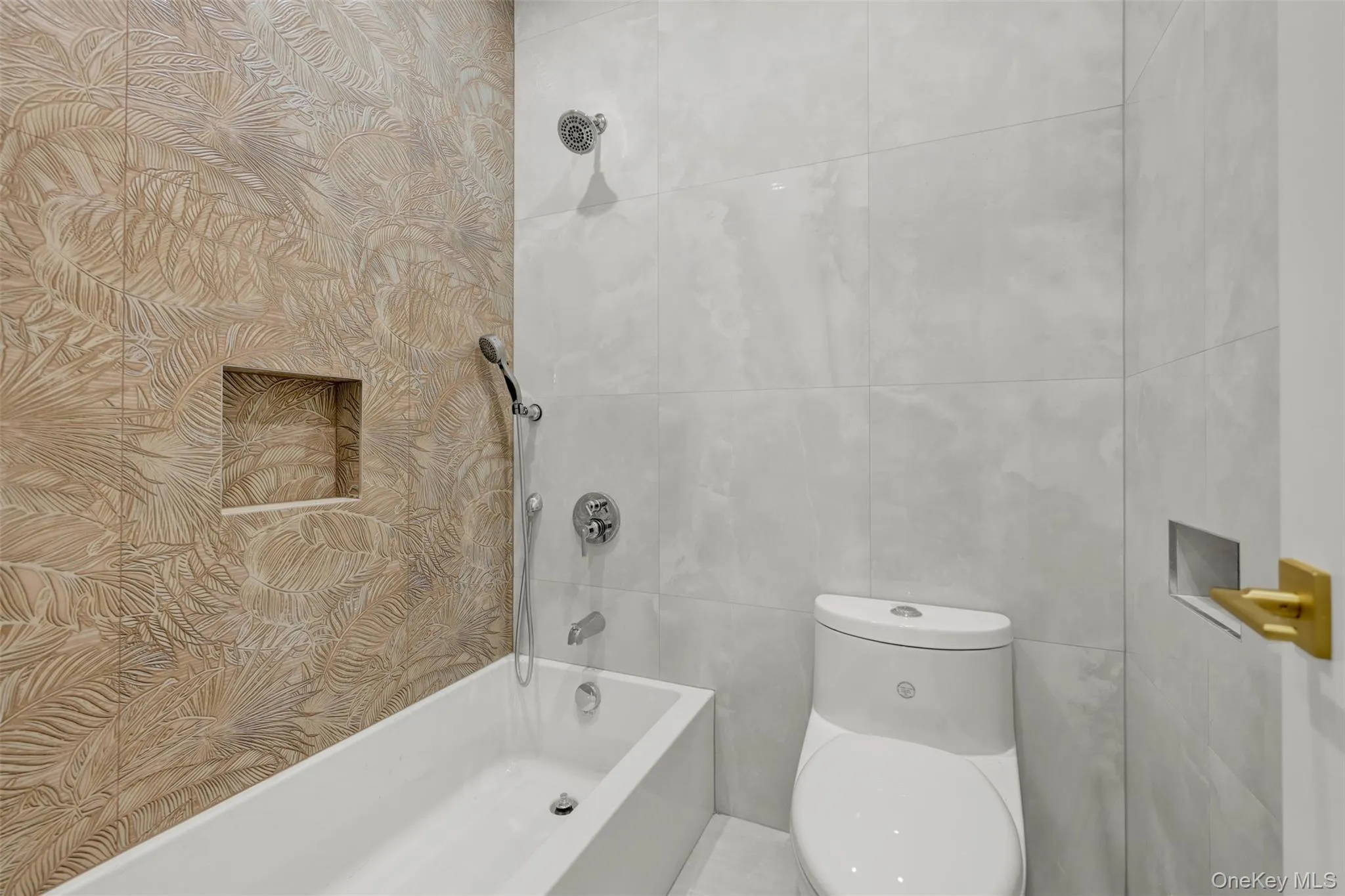 17 Wallenberg Circle, Ramapo, NY, 6 Bedrooms Bedrooms, 12 Rooms Rooms,4 BathroomsBathrooms,Residential,For Rent,Wallenberg,0,1036924 17 Wallenberg Circle, Ramapo, NY, 6 Bedrooms Bedrooms, 12 Rooms Rooms,4 BathroomsBathrooms,Residential,For Rent,Wallenberg,0,1036924