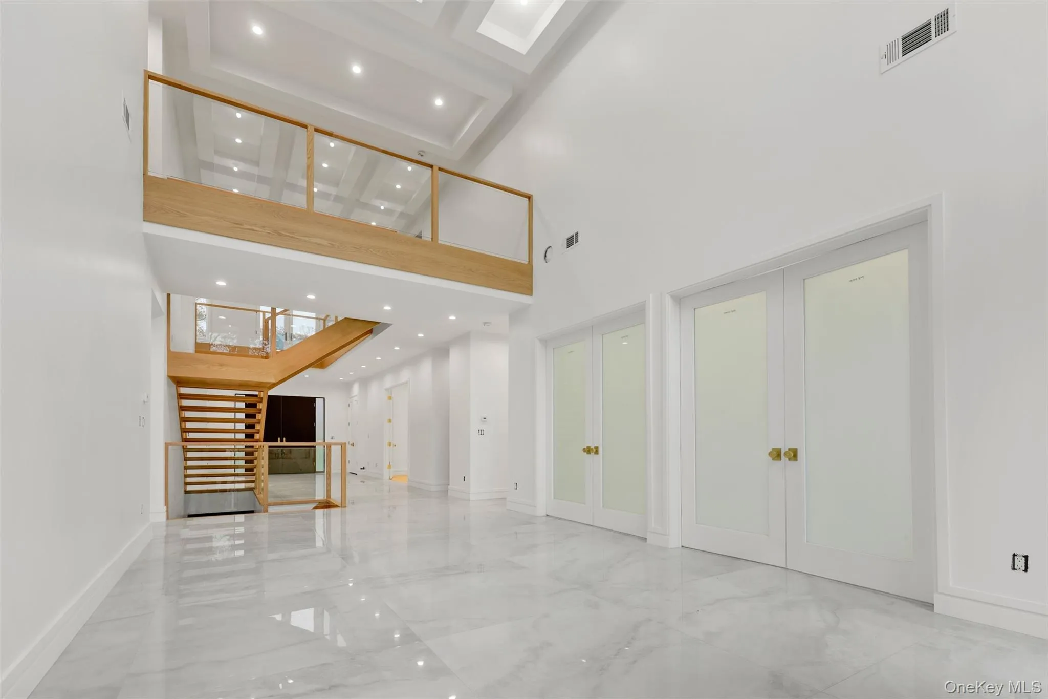 17 Wallenberg Circle, Ramapo, NY, 6 Bedrooms Bedrooms, 12 Rooms Rooms,4 BathroomsBathrooms,Residential,For Rent,Wallenberg,0,1036924 17 Wallenberg Circle, Ramapo, NY, 6 Bedrooms Bedrooms, 12 Rooms Rooms,4 BathroomsBathrooms,Residential,For Rent,Wallenberg,0,1036924