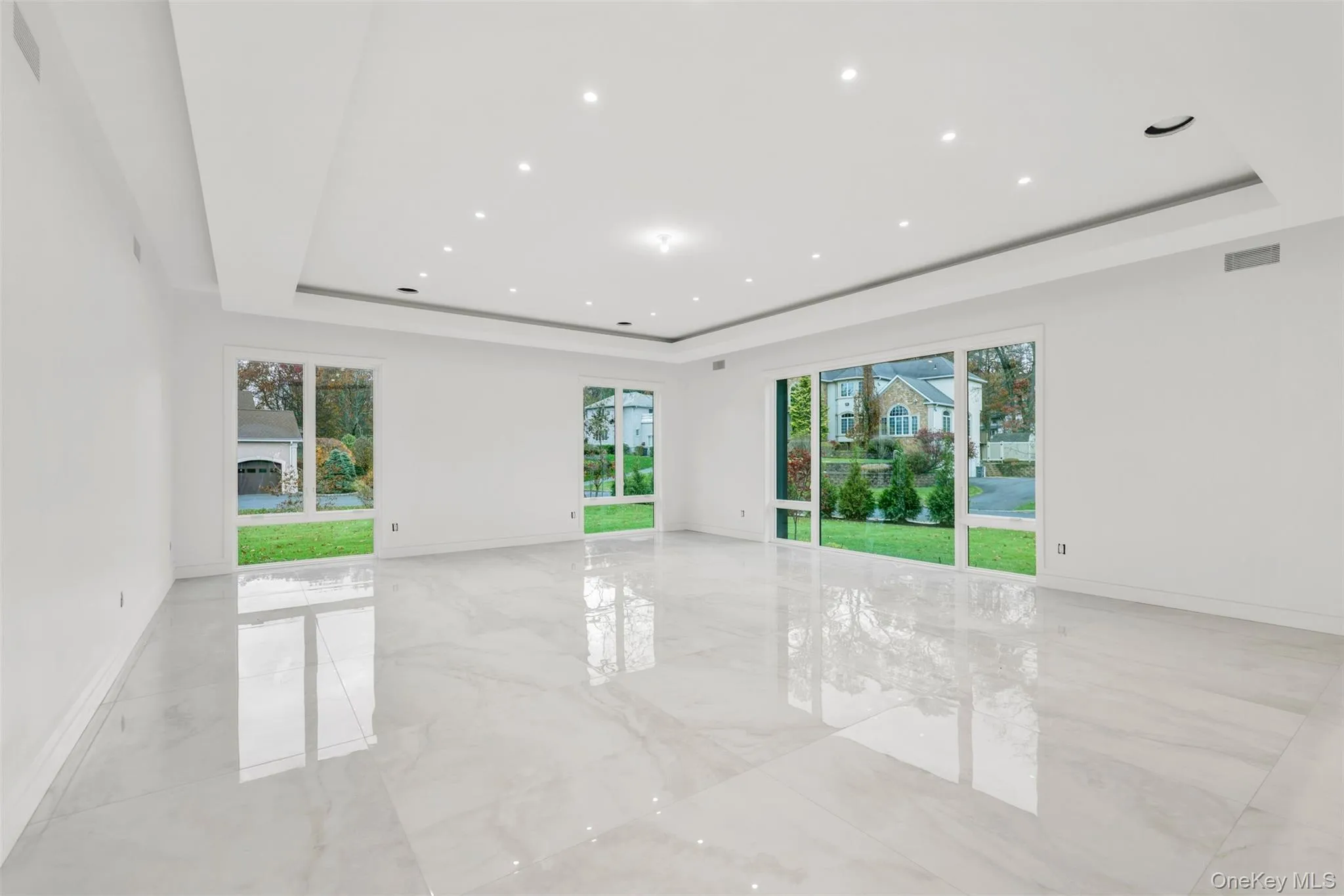 17 Wallenberg Circle, Ramapo, NY, 6 Bedrooms Bedrooms, 12 Rooms Rooms,4 BathroomsBathrooms,Residential,For Rent,Wallenberg,0,1036924 17 Wallenberg Circle, Ramapo, NY, 6 Bedrooms Bedrooms, 12 Rooms Rooms,4 BathroomsBathrooms,Residential,For Rent,Wallenberg,0,1036924