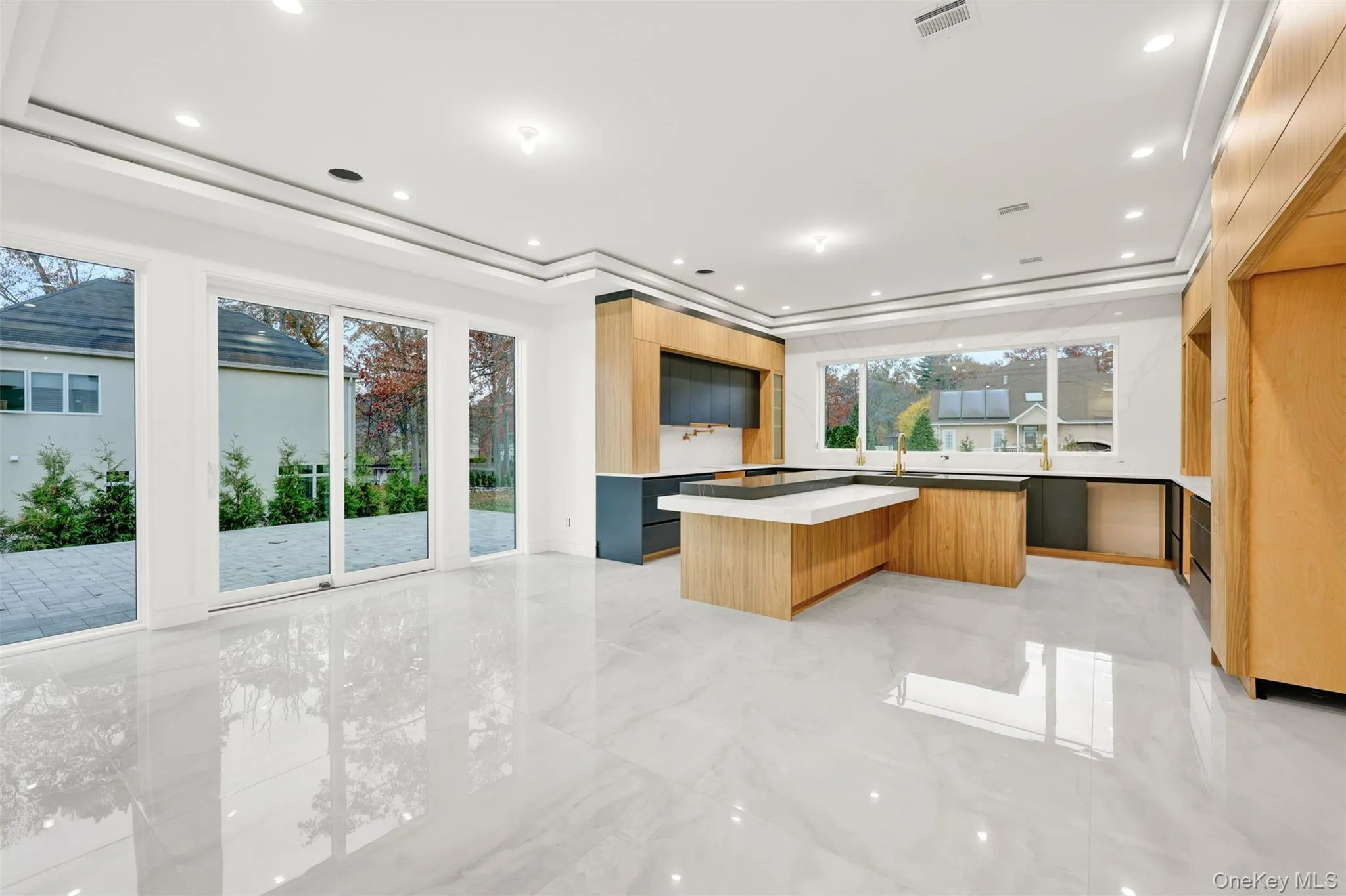 17 Wallenberg Circle, Ramapo, NY, 6 Bedrooms Bedrooms, 12 Rooms Rooms,4 BathroomsBathrooms,Residential,For Rent,Wallenberg,0,1036924 17 Wallenberg Circle, Ramapo, NY, 6 Bedrooms Bedrooms, 12 Rooms Rooms,4 BathroomsBathrooms,Residential,For Rent,Wallenberg,0,1036924