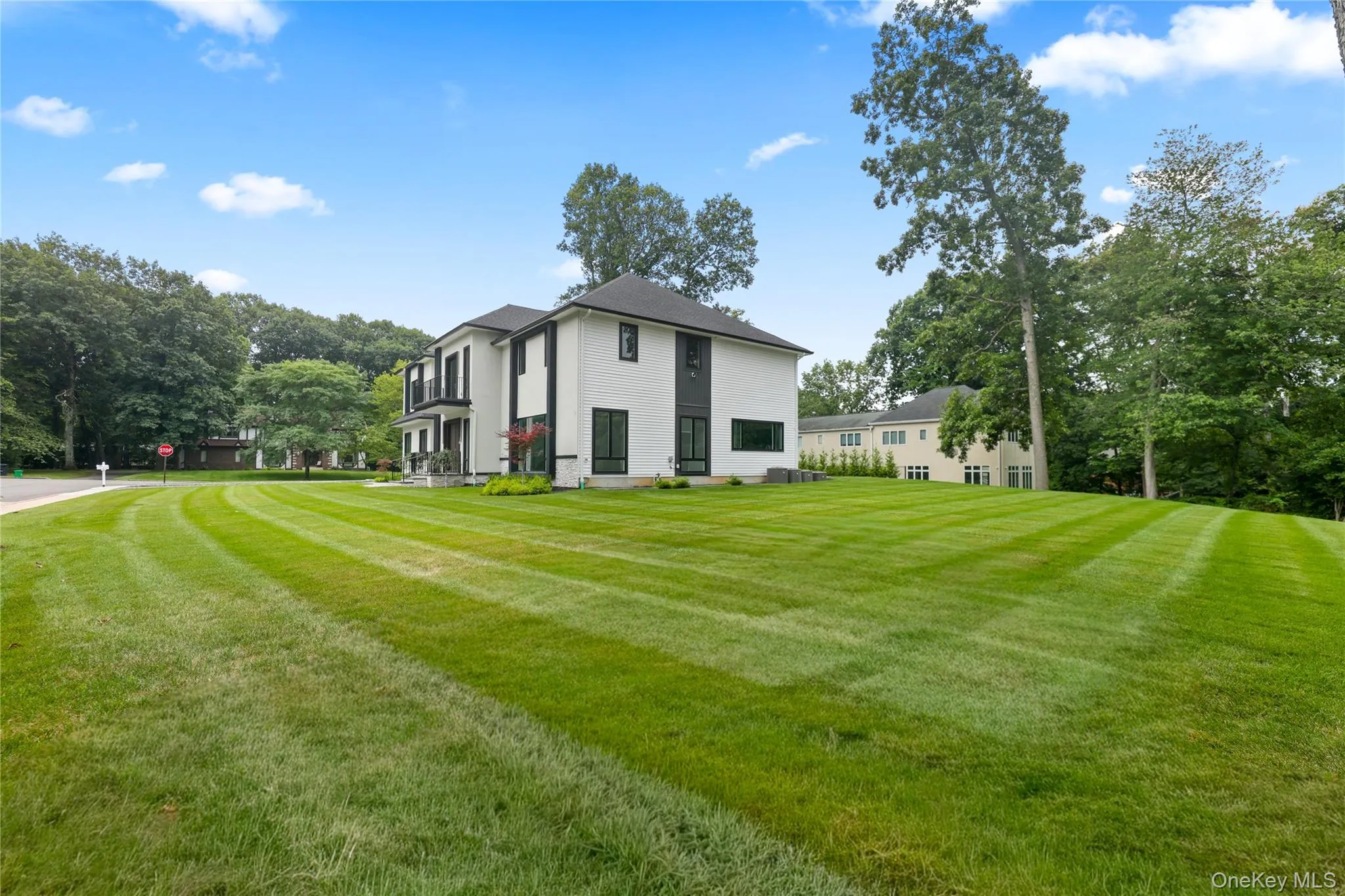 17 Wallenberg Circle, Ramapo, NY, 6 Bedrooms Bedrooms, 12 Rooms Rooms,4 BathroomsBathrooms,Residential,For Rent,Wallenberg,0,1036924 17 Wallenberg Circle, Ramapo, NY, 6 Bedrooms Bedrooms, 12 Rooms Rooms,4 BathroomsBathrooms,Residential,For Rent,Wallenberg,0,1036924