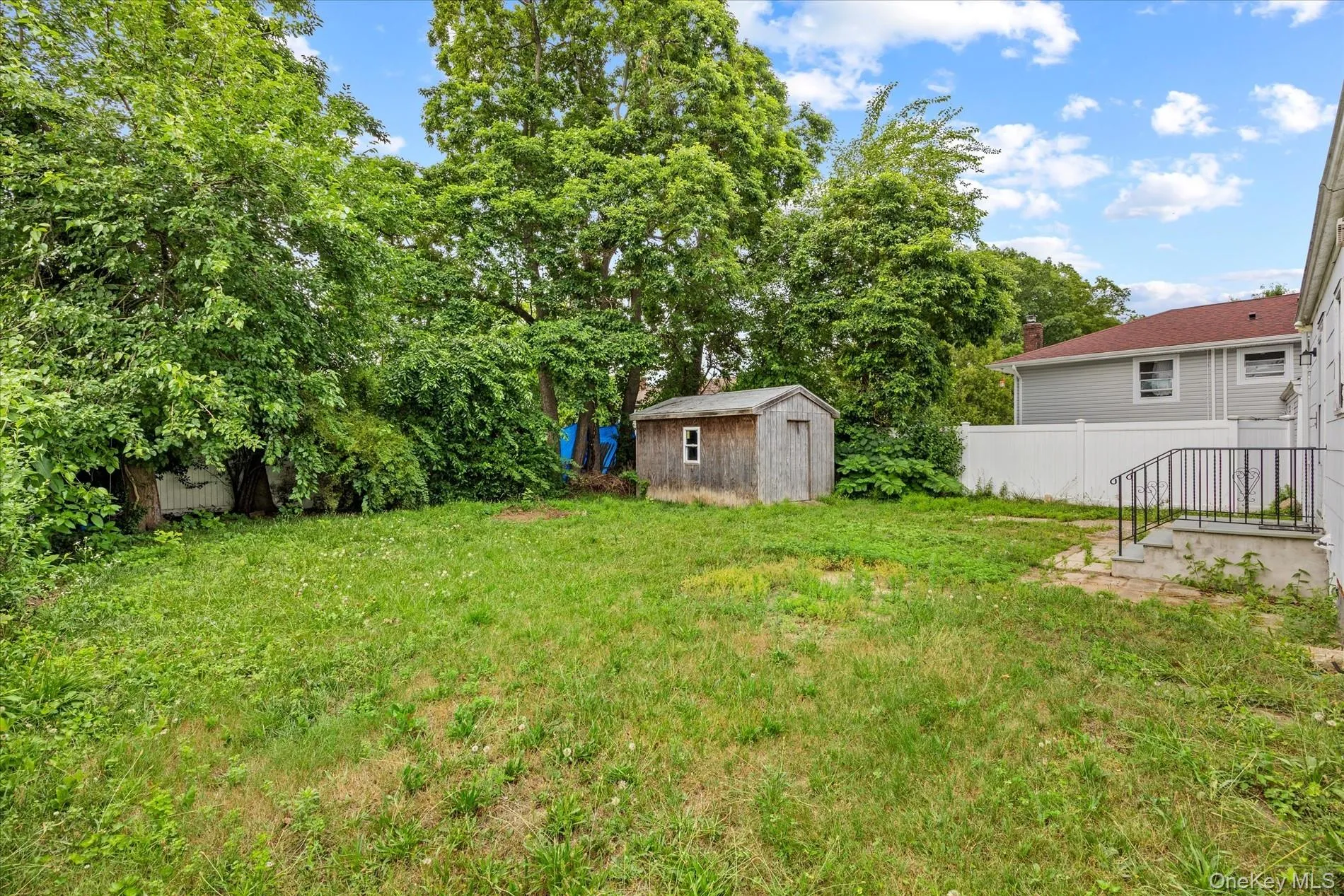 1037 Broadway, North Hempstead, NY, 4 Bedrooms Bedrooms, 7 Rooms Rooms,1 BathroomBathrooms,Residential,For Rent,Broadway,0,1036927 1037 Broadway, North Hempstead, NY, 4 Bedrooms Bedrooms, 7 Rooms Rooms,1 BathroomBathrooms,Residential,For Rent,Broadway,0,1036927