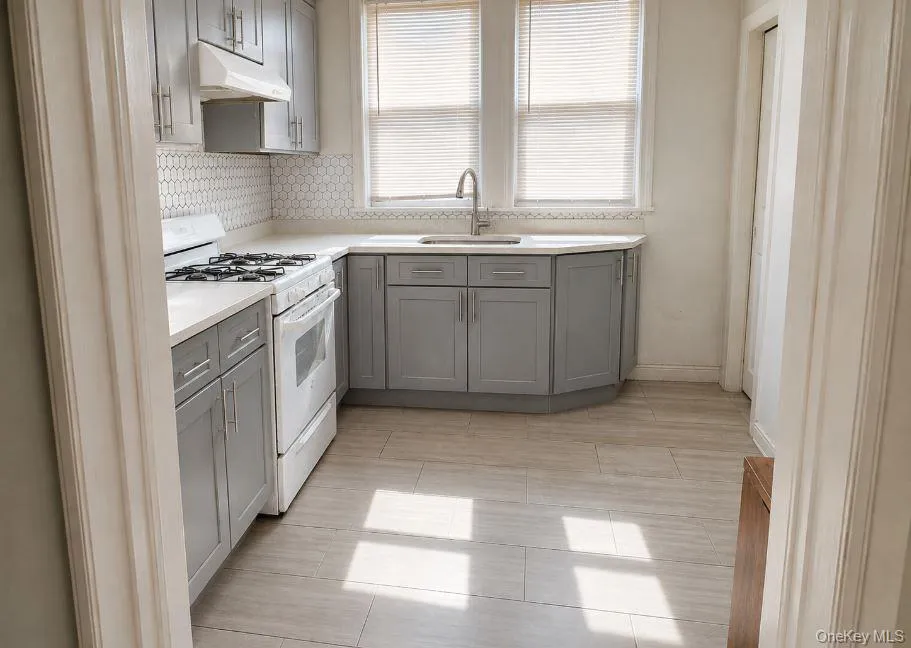 10436 109th Street, New York, NY, 3 Bedrooms Bedrooms, 7 Rooms Rooms,1 BathroomBathrooms,Residential Lease,For Rent,109th,0,1036928 10436 109th Street, New York, NY, 3 Bedrooms Bedrooms, 7 Rooms Rooms,1 BathroomBathrooms,Residential Lease,For Rent,109th,0,1036928