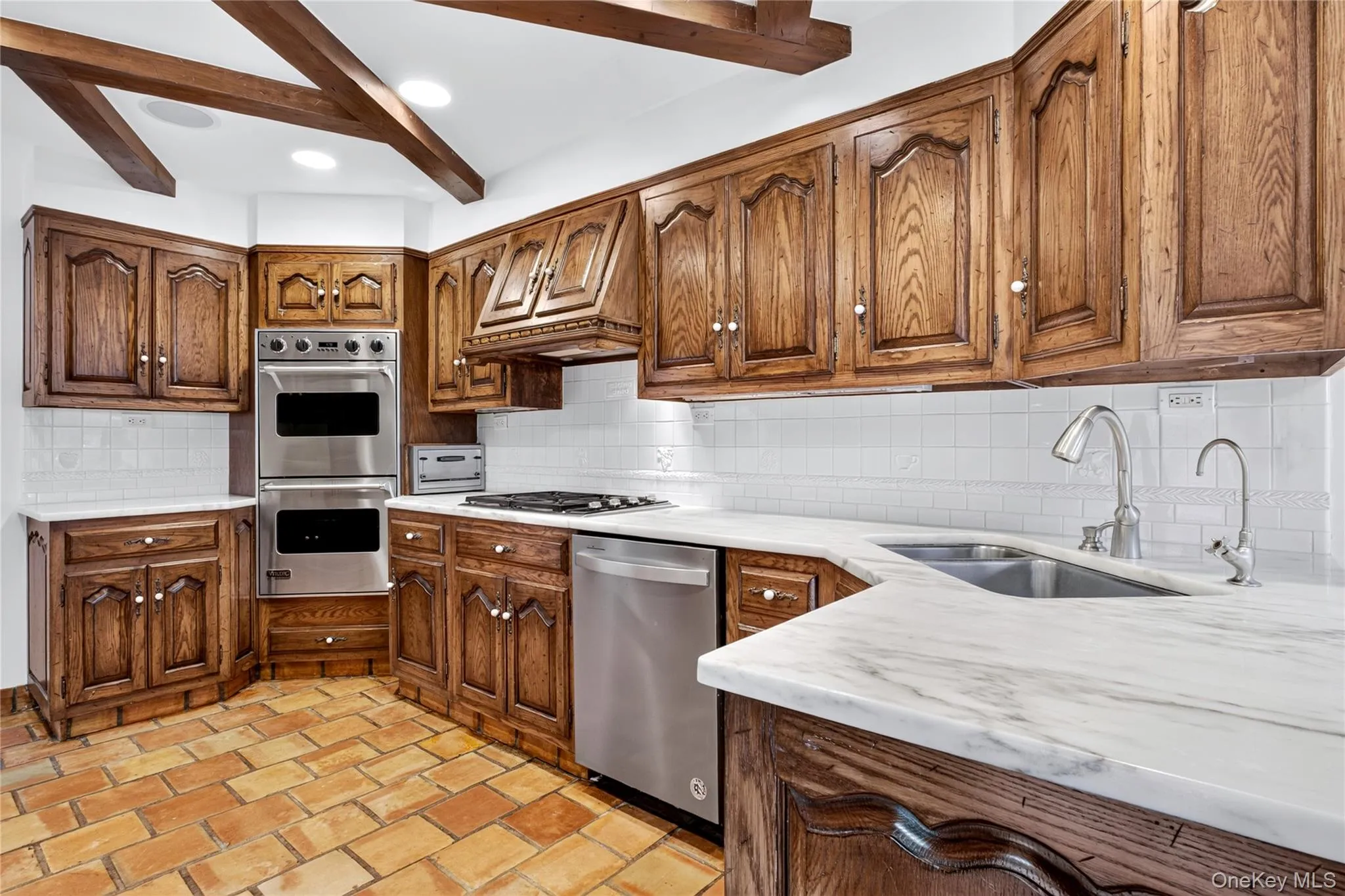 20 Earle Place, North Hempstead, NY, 4 Bedrooms Bedrooms, 8 Rooms Rooms,3 BathroomsBathrooms,Residential Lease,For Rent,Earle,0,1036932 20 Earle Place, North Hempstead, NY, 4 Bedrooms Bedrooms, 8 Rooms Rooms,3 BathroomsBathrooms,Residential Lease,For Rent,Earle,0,1036932