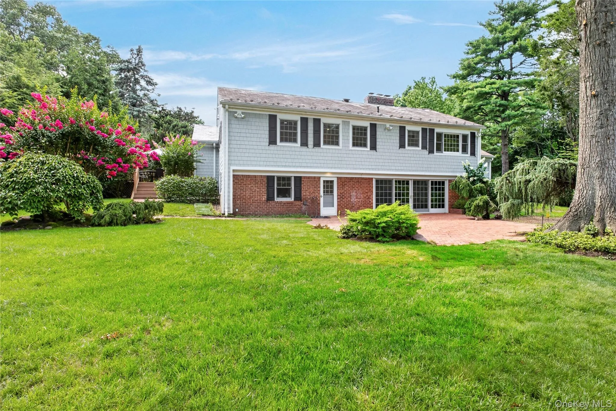 20 Earle Place, North Hempstead, NY, 4 Bedrooms Bedrooms, 8 Rooms Rooms,3 BathroomsBathrooms,Residential Lease,For Rent,Earle,0,1036932 20 Earle Place, North Hempstead, NY, 4 Bedrooms Bedrooms, 8 Rooms Rooms,3 BathroomsBathrooms,Residential Lease,For Rent,Earle,0,1036932