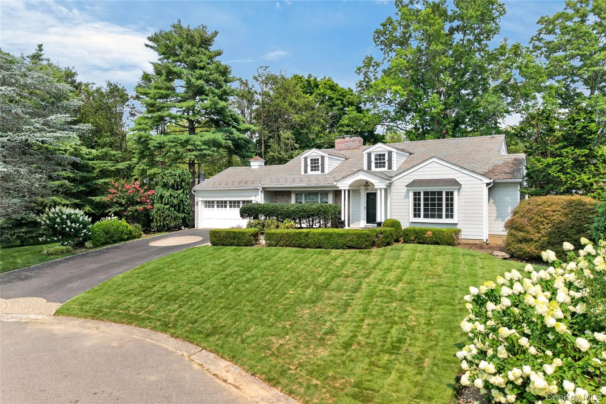 20 Earle Place, North Hempstead, NY, 4 Bedrooms Bedrooms, 8 Rooms Rooms,3 BathroomsBathrooms,Residential Lease,For Rent,Earle,0,1036932 20 Earle Place, North Hempstead, NY, 4 Bedrooms Bedrooms, 8 Rooms Rooms,3 BathroomsBathrooms,Residential Lease,For Rent,Earle,0,1036932