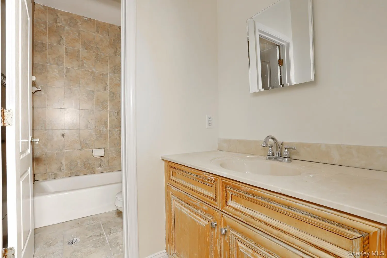 122 Bates Drive, Ramapo, NY, 7 Bedrooms Bedrooms, 16 Rooms Rooms,4 BathroomsBathrooms,Residential,For Rent,Bates,0,1036938 122 Bates Drive, Ramapo, NY, 7 Bedrooms Bedrooms, 16 Rooms Rooms,4 BathroomsBathrooms,Residential,For Rent,Bates,0,1036938